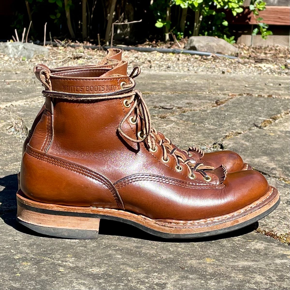 Photo by leumas on April 4, 2024 of the White's x Division Road LTT Lineman 350 in Horween British Tan Chromexcel.