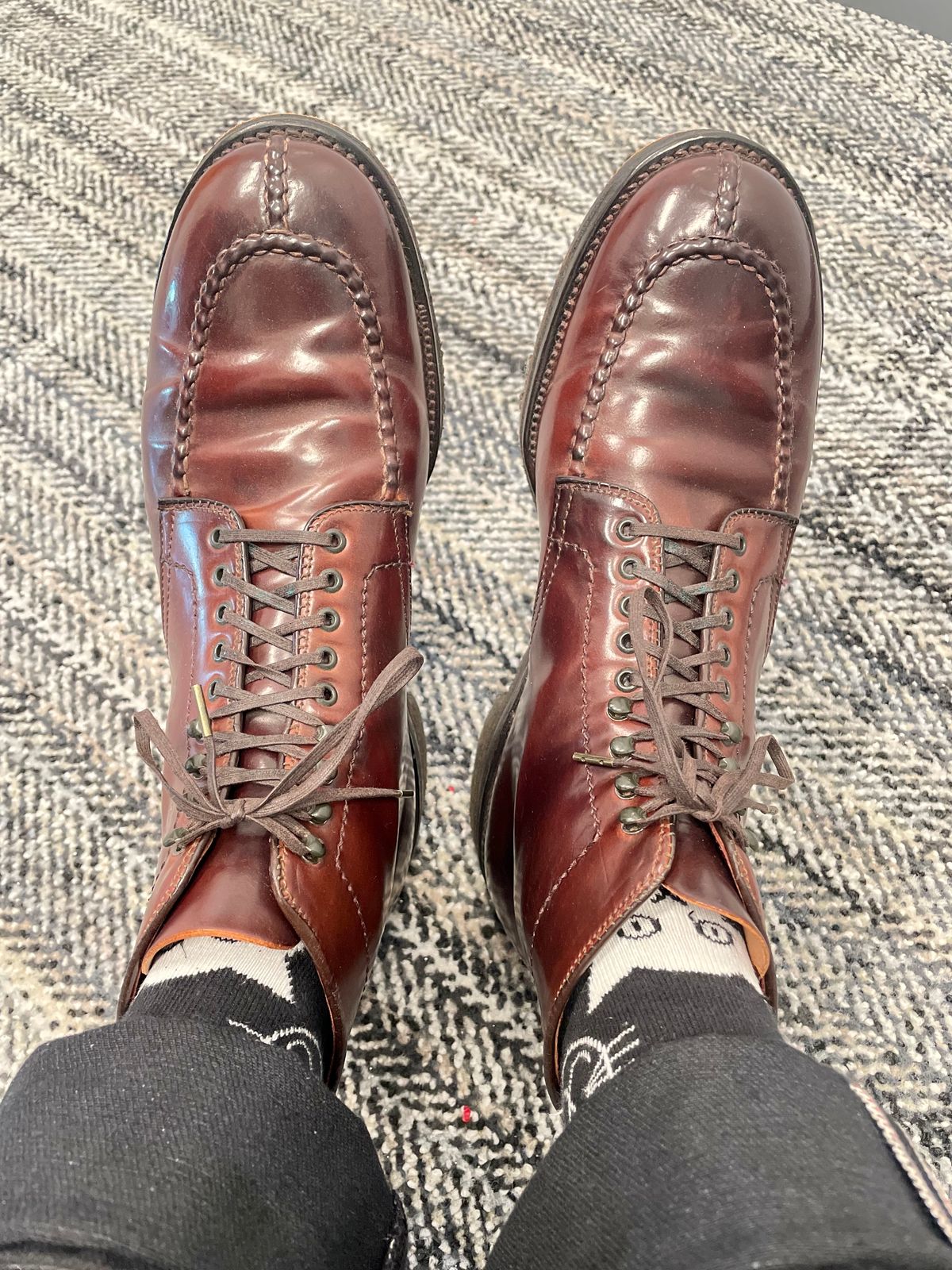 Photo by leumas on September 14, 2023 of the Alden Tanker Boot in Horween Color 8 Shell Cordovan.