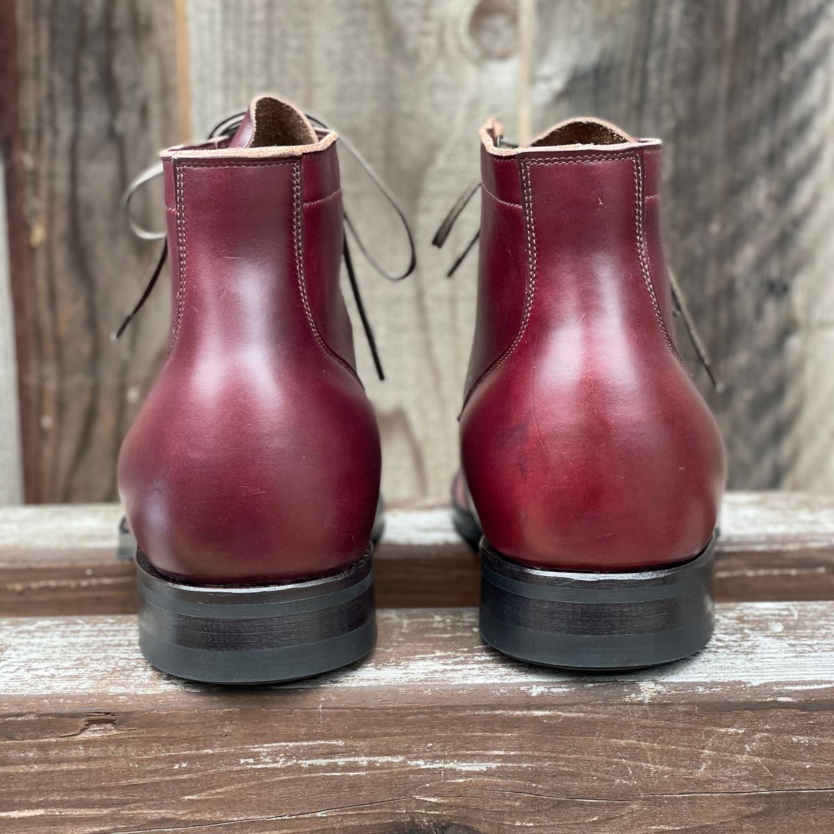Photo by leumas on October 1, 2022 of the Viberg Service Boot in Horween Color 8 Chromexcel.
