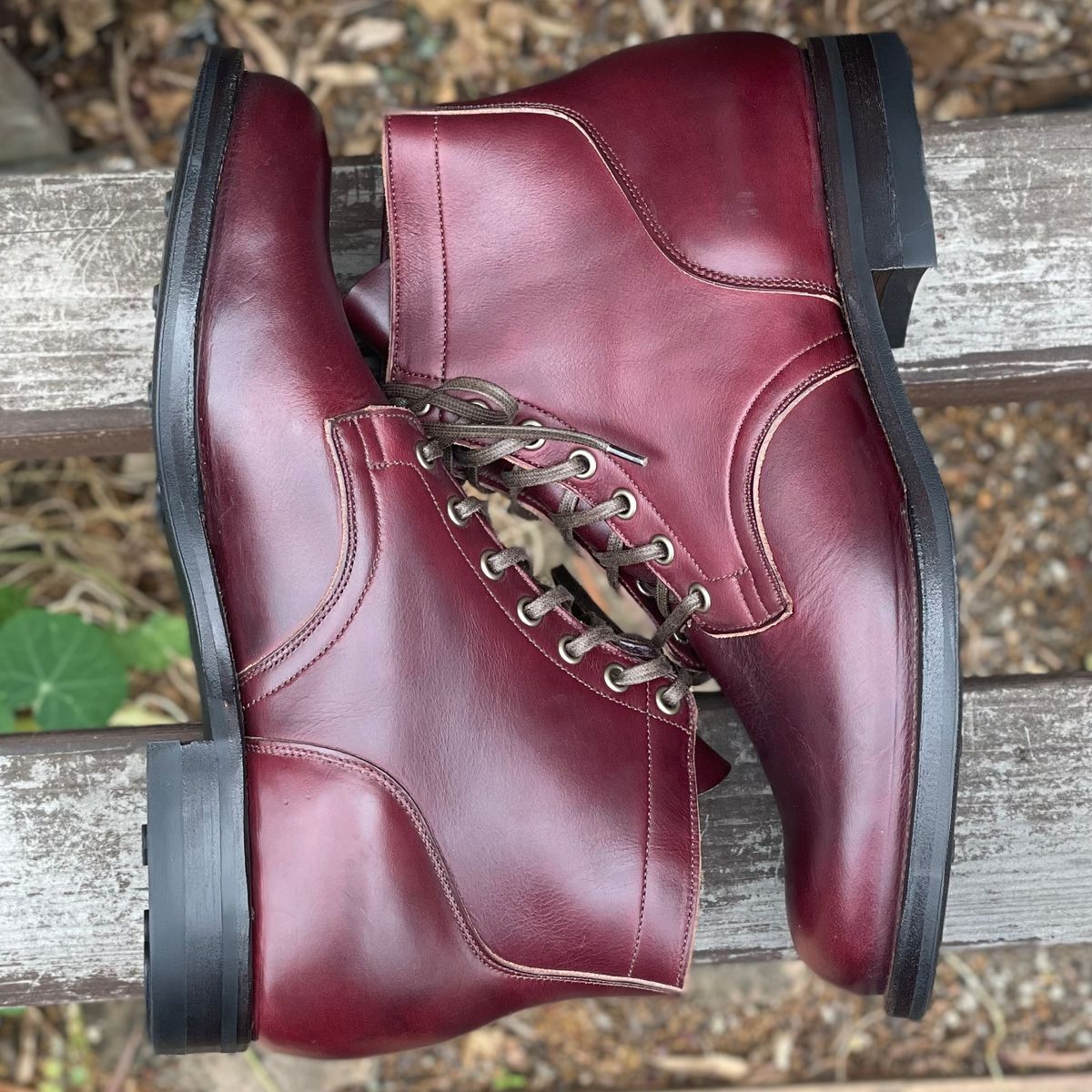 Photo by leumas on October 1, 2022 of the Viberg Service Boot in Horween Color 8 Chromexcel.