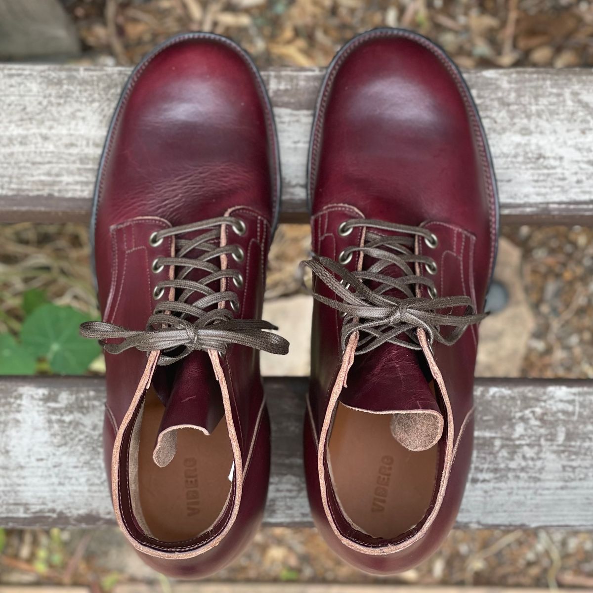 Photo by leumas on October 1, 2022 of the Viberg Service Boot in Horween Color 8 Chromexcel.