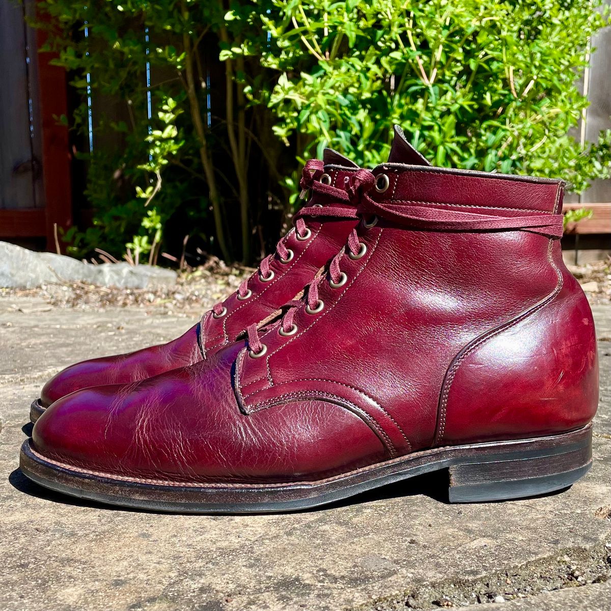 Photo by leumas on April 3, 2023 of the Viberg Service Boot in Horween Color 8 Chromexcel.