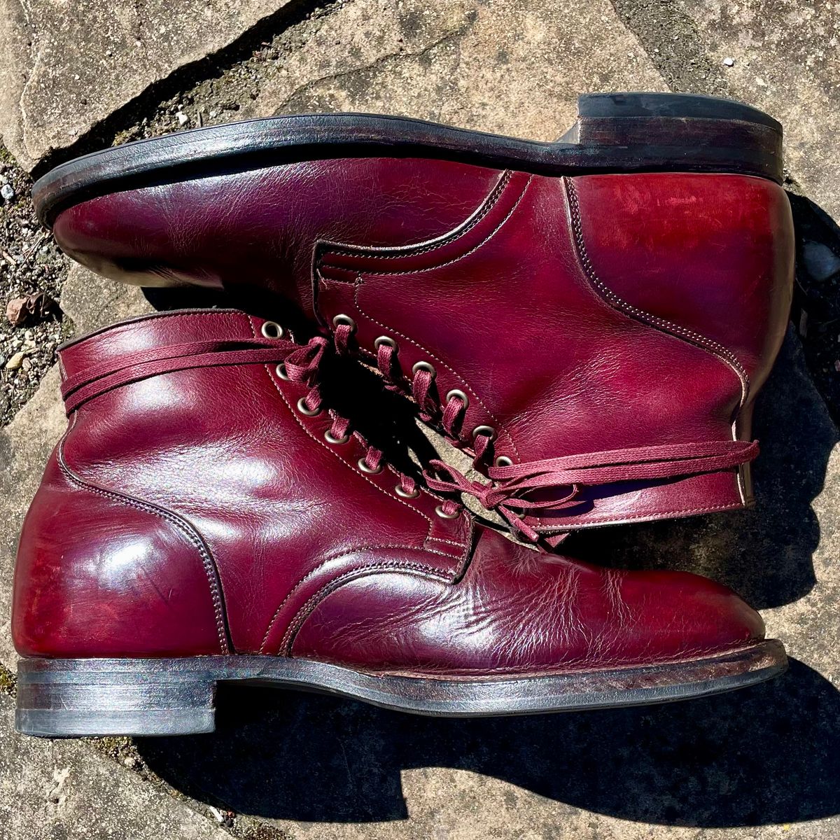 Photo by leumas on April 3, 2023 of the Viberg Service Boot in Horween Color 8 Chromexcel.