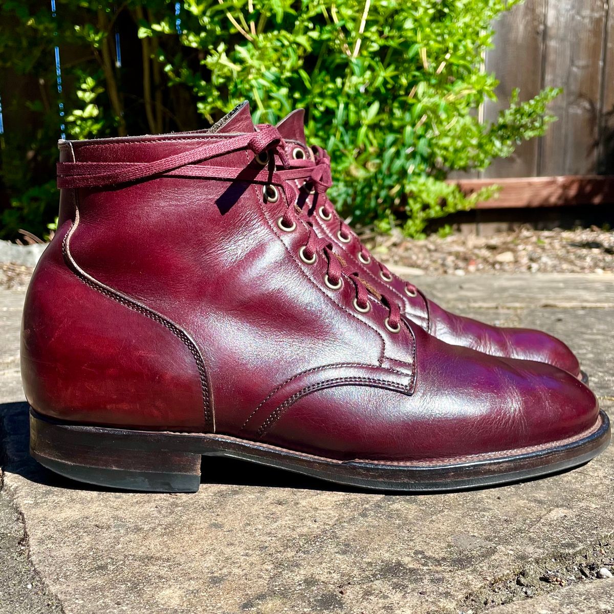 Photo by leumas on April 3, 2023 of the Viberg Service Boot in Horween Color 8 Chromexcel.