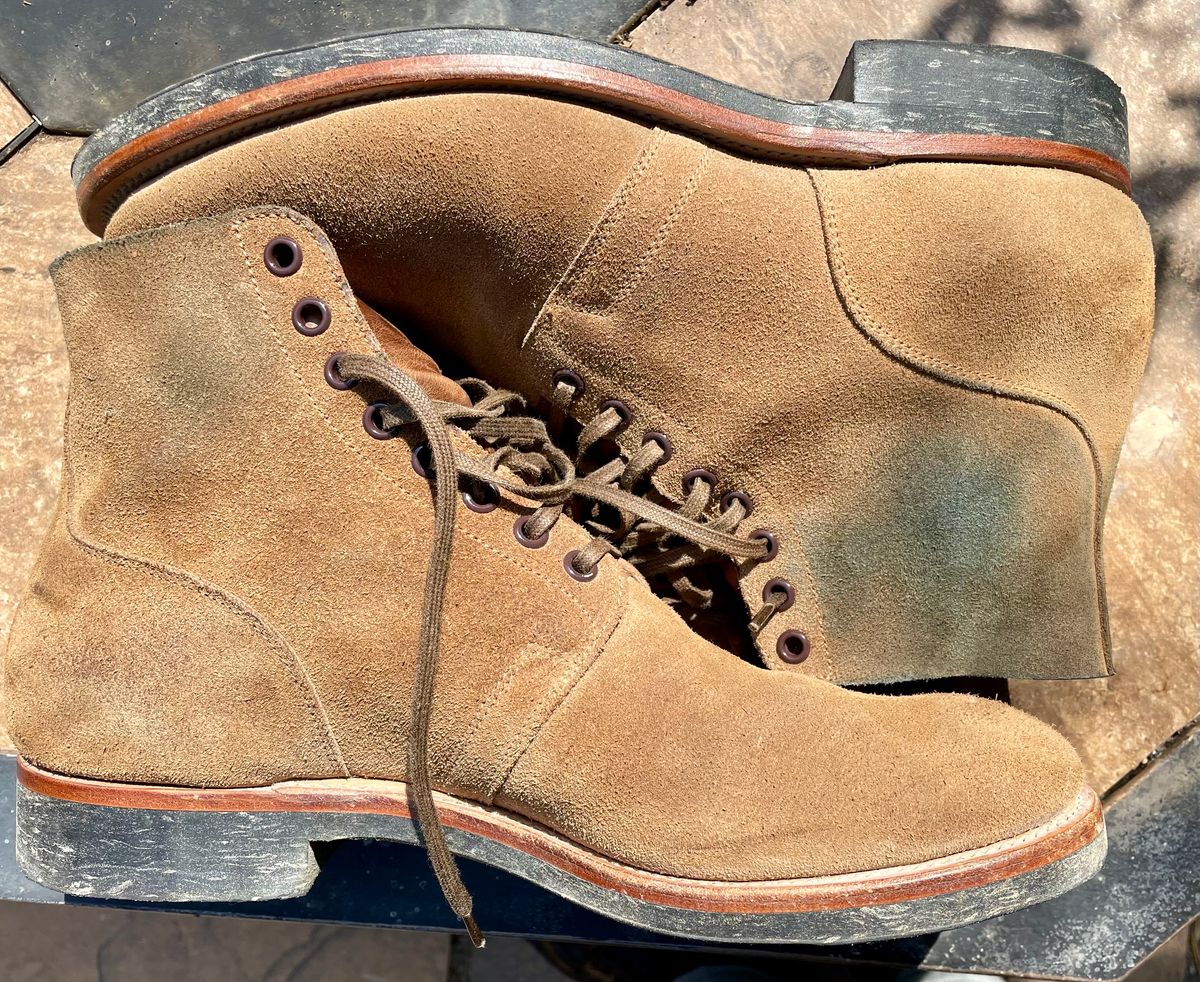 Photo by leumas on September 20, 2023 of the Viberg x Himel Ammunition Boot in Horween Marine Field Roughout.