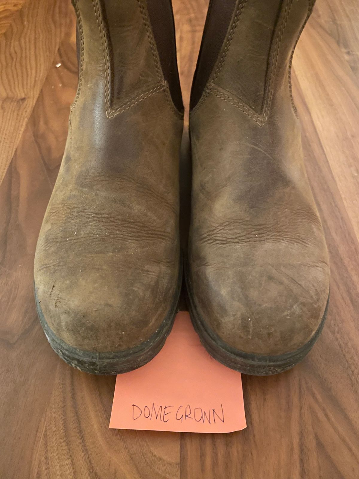 Photo by sarquat on November 9, 2023 of the Blundstone Classic in Saddle Brown Crazy Horse.