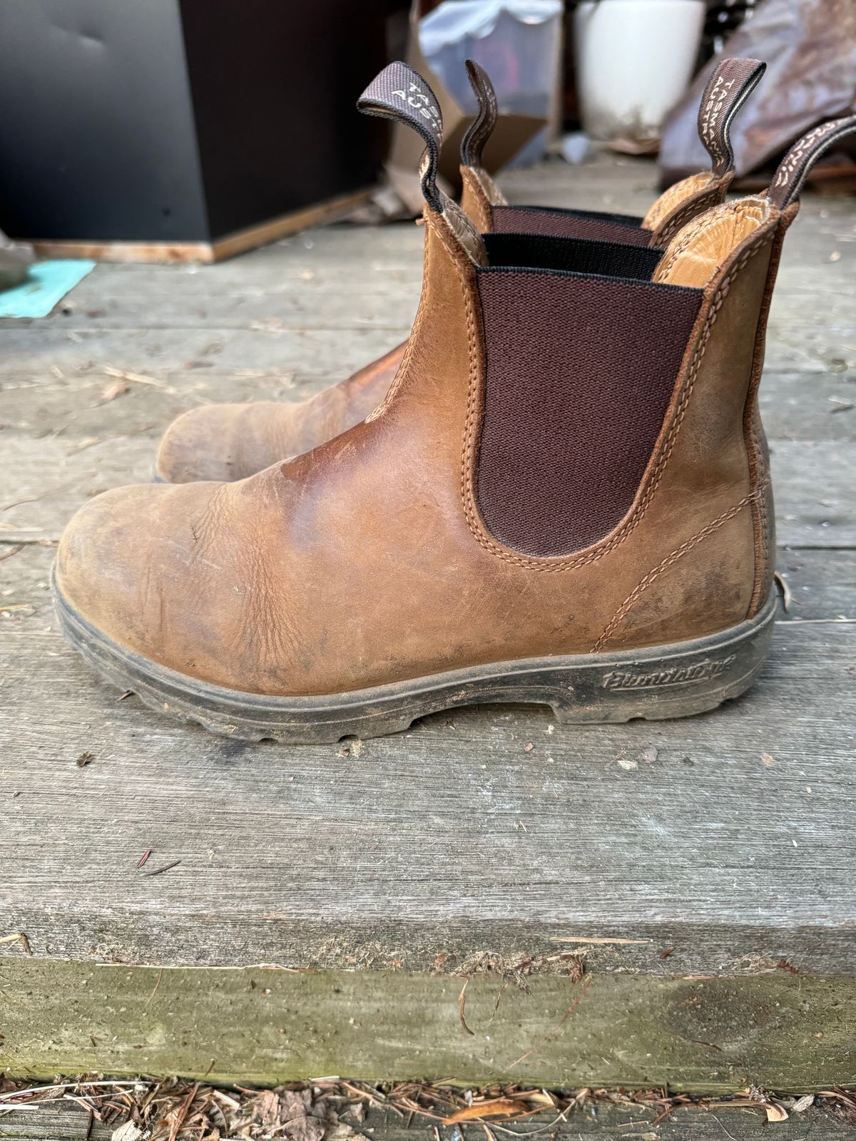 Photo by sarquat on January 5, 2024 of the Blundstone Classic in Saddle Brown Crazy Horse.