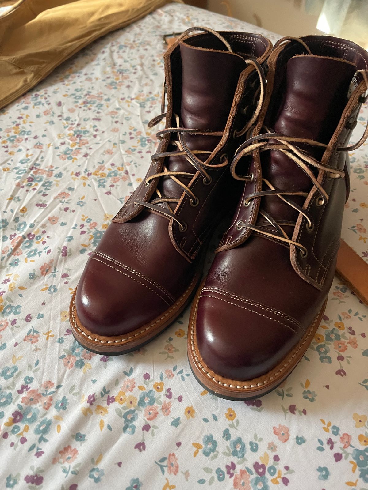 Photo by MRivera4396 on November 16, 2024 of the Truman Cap Toe Boot in Seidel Oxblood Double Shot.