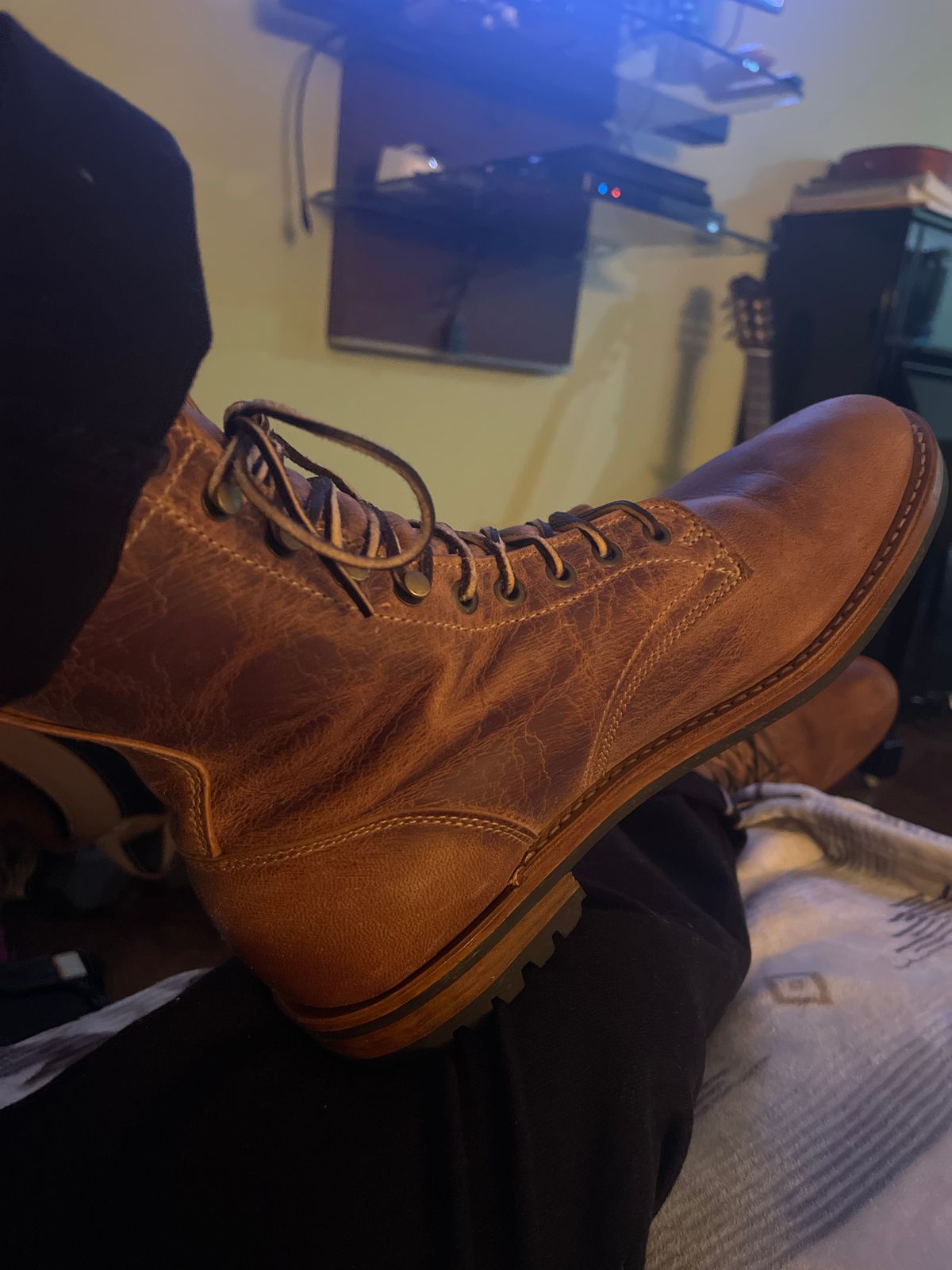 Photo by MRivera4396 on November 12, 2025 of the Truman Upland Boot in Sand Tetan Stag.