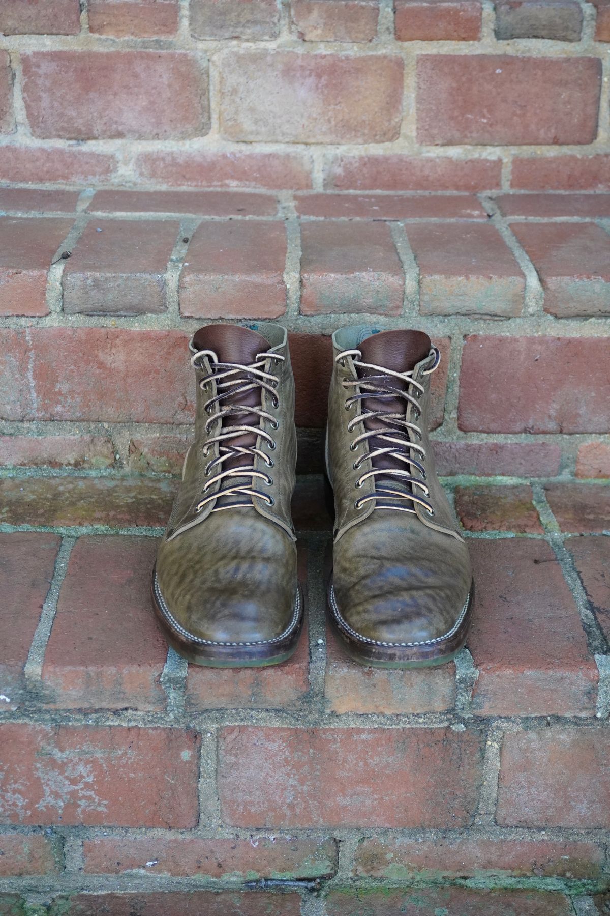 Photo by drew_altizer on November 3, 2023 of the NF Bootmaker Milton Boot in Maryam Waxy Salvia Horsebutt.