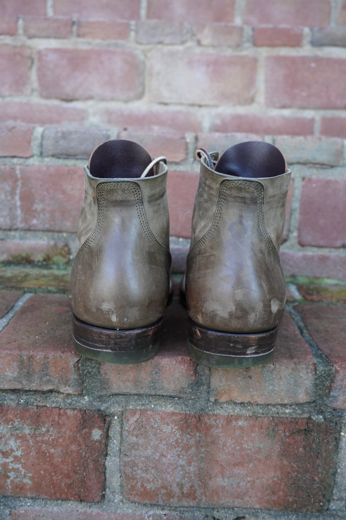 Photo by drew_altizer on February 1, 2024 of the NF Bootmaker Milton Boot in Maryam Waxy Salvia Horsebutt.