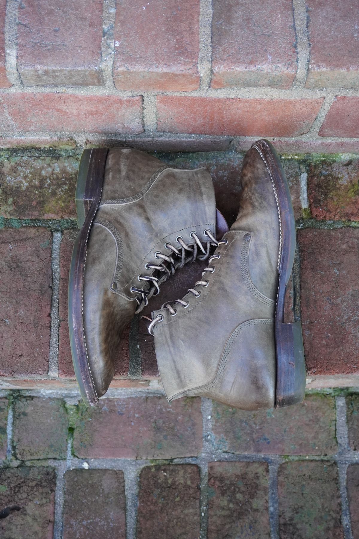 Photo by drew_altizer on February 1, 2024 of the NF Bootmaker Milton Boot in Maryam Waxy Salvia Horsebutt.