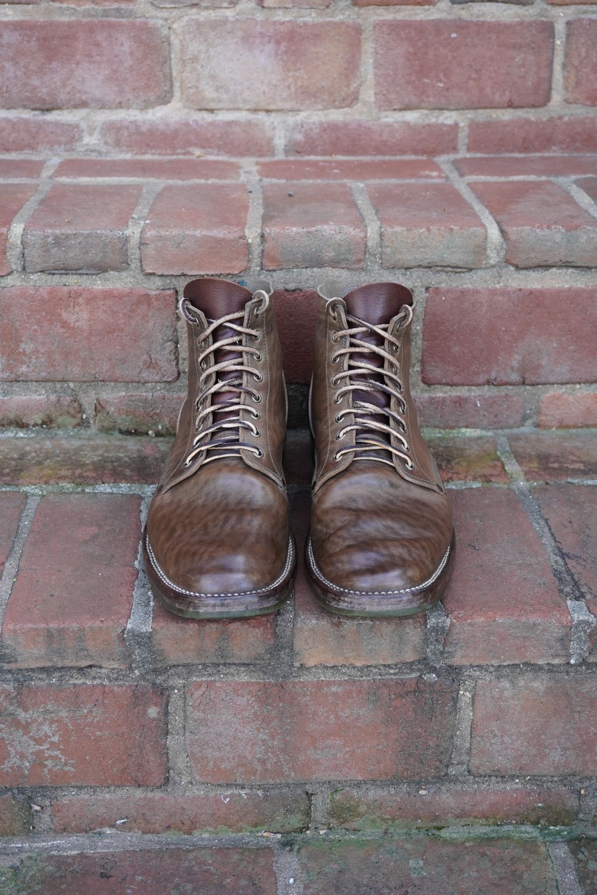 Photo by drew_altizer on March 1, 2024 of the NF Bootmaker Milton Boot in Maryam Waxy Salvia Horsebutt.