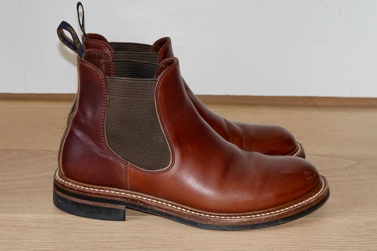 Photo by ELP on January 3, 2024 of the John Lofgren Chelsea Boots in Horween Timber Chromexcel.