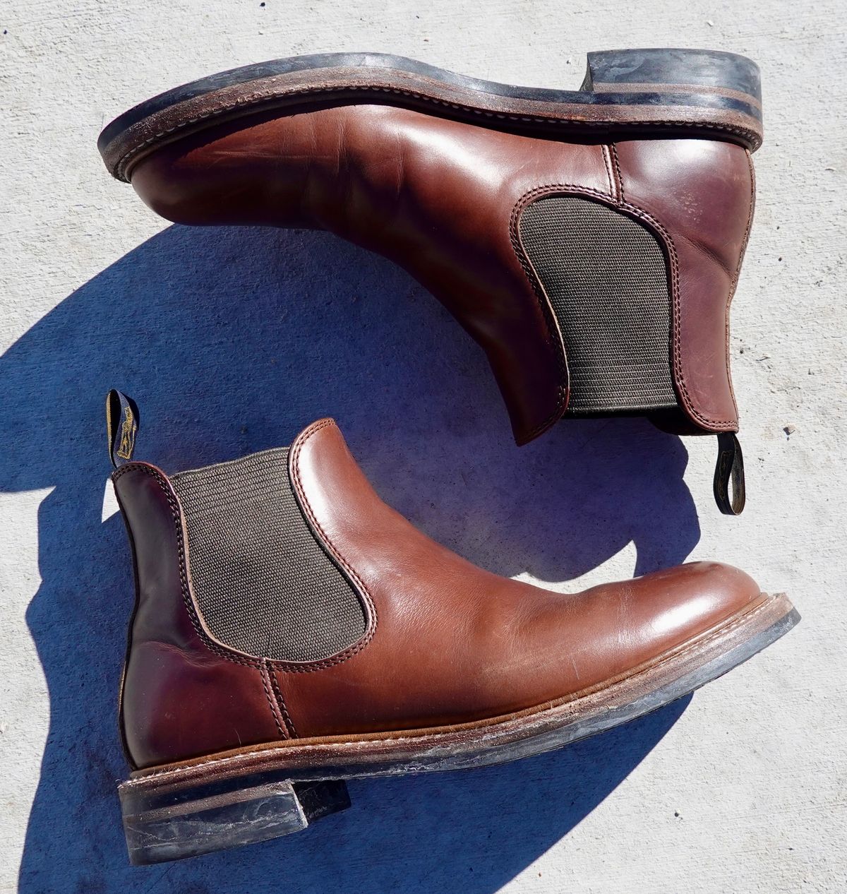 Photo by ELP on February 4, 2024 of the John Lofgren Chelsea Boots in Horween Timber Chromexcel.