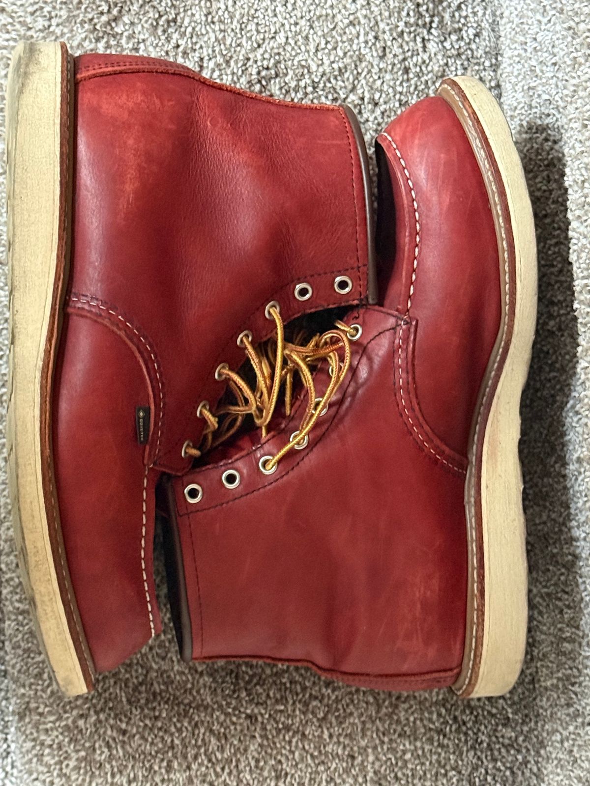 Photo by burrinboots on November 2, 2025 of the Red Wing 6-Inch Classic Moc in S.B. Foot Russet Taos.