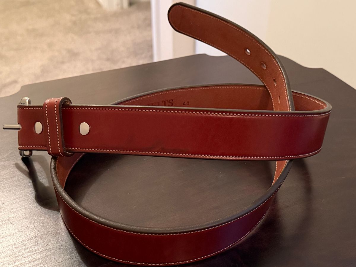 Photo by burrinboots on January 3, 2026 of the Hanks Belts The Canyon in English Bridle.