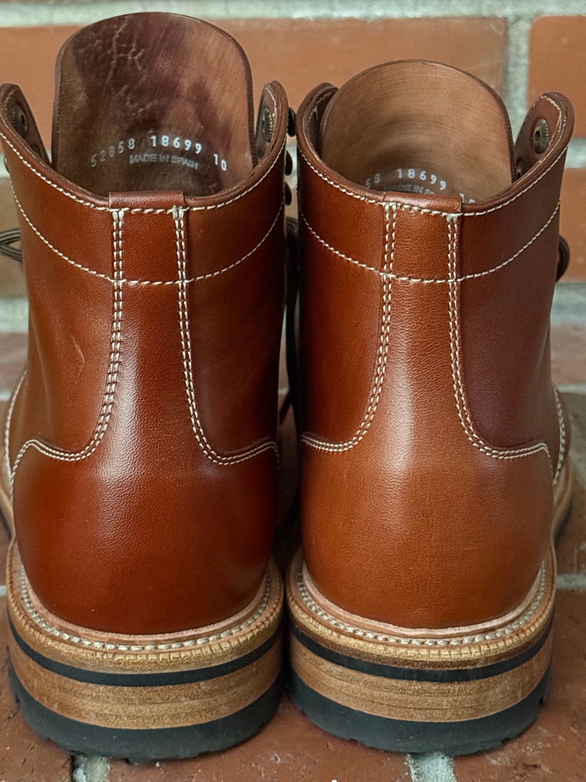 Photo by burrinboots on November 2, 2025 of the Parkhurst The Richmond in Maryam Bruciato TPR Horsebutt.