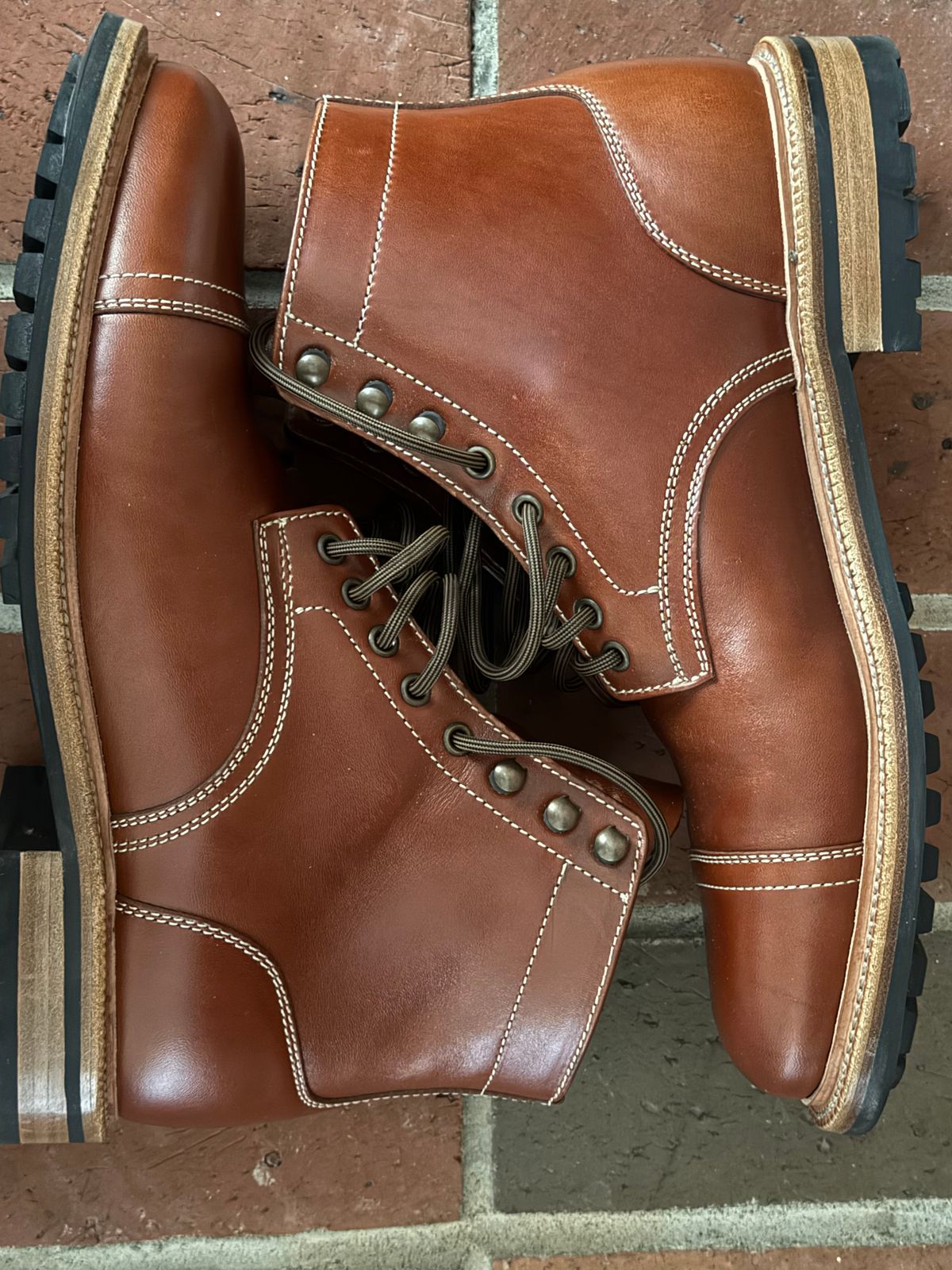 Photo by burrinboots on November 2, 2025 of the Parkhurst The Richmond in Maryam Bruciato TPR Horsebutt.