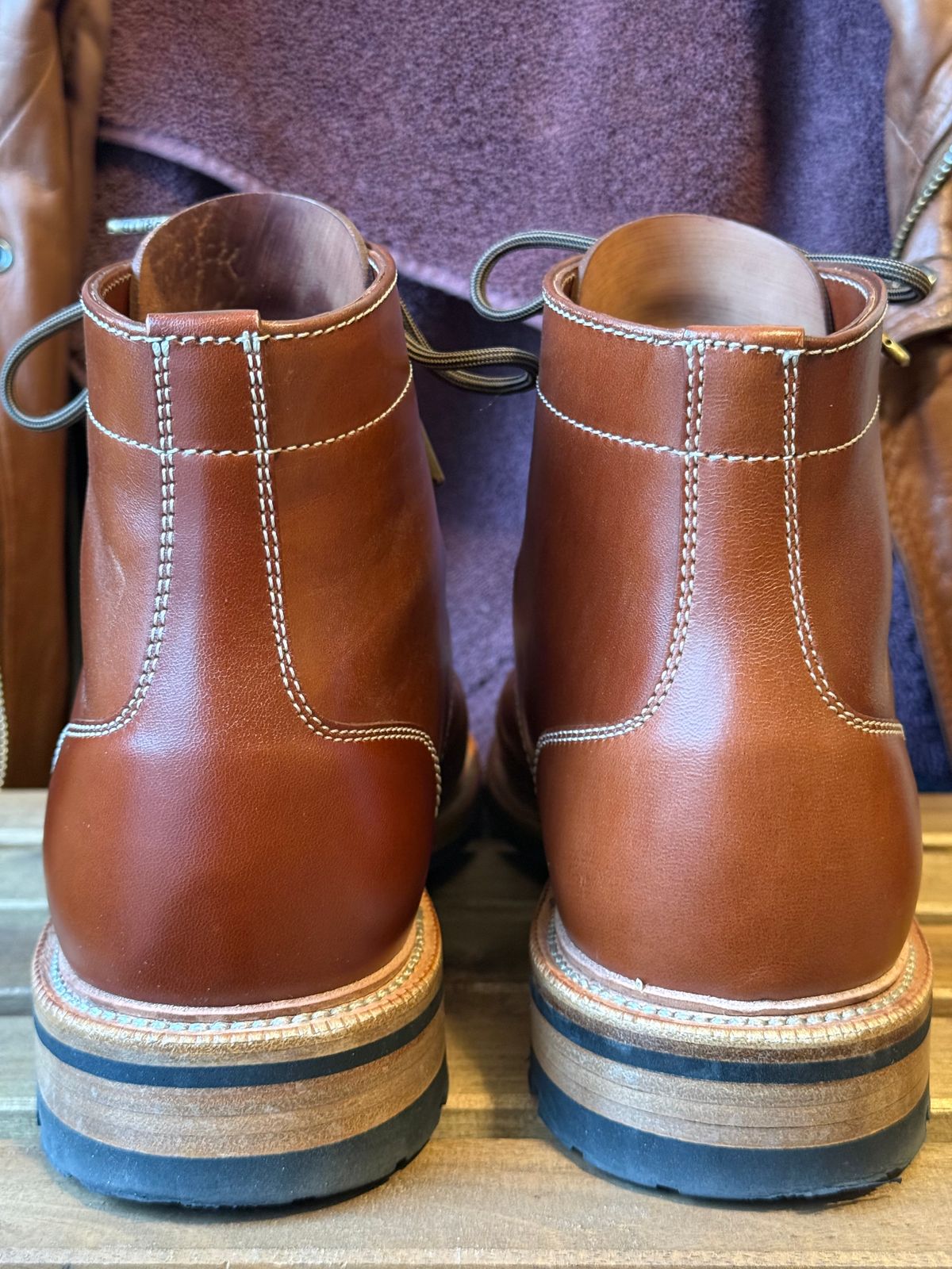 Photo by burrinboots on December 5, 2025 of the Parkhurst The Richmond in Maryam Bruciato TPR Horsebutt.