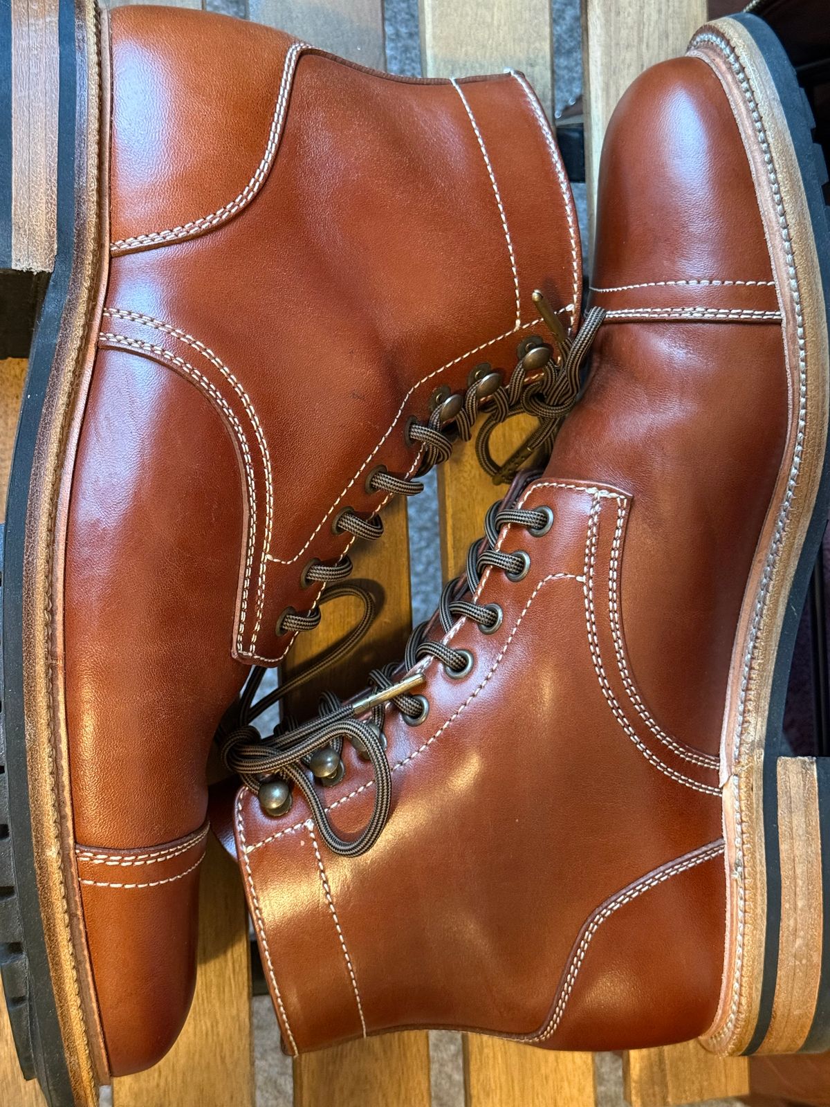 Photo by burrinboots on December 5, 2025 of the Parkhurst The Richmond in Maryam Bruciato TPR Horsebutt.