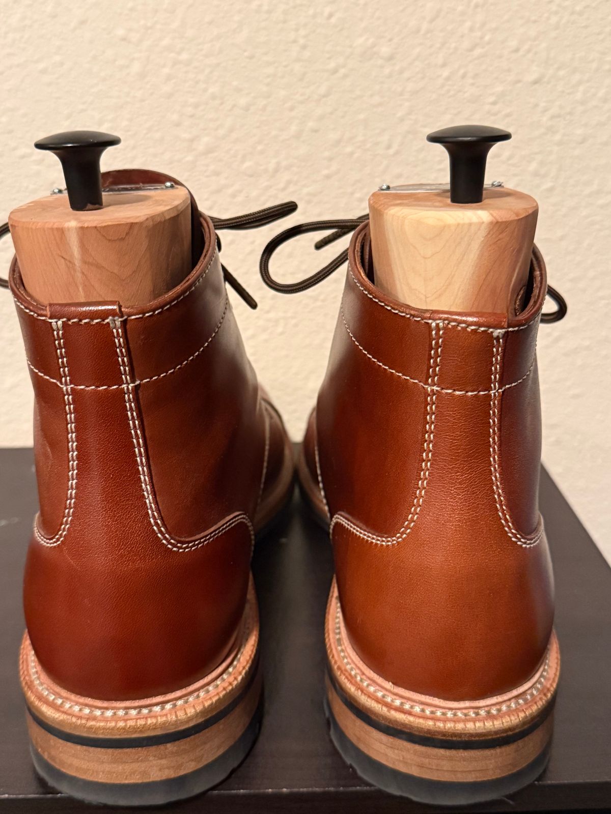 Photo by burrinboots on February 3, 2026 of the Parkhurst The Richmond in Maryam Bruciato TPR Horsebutt.