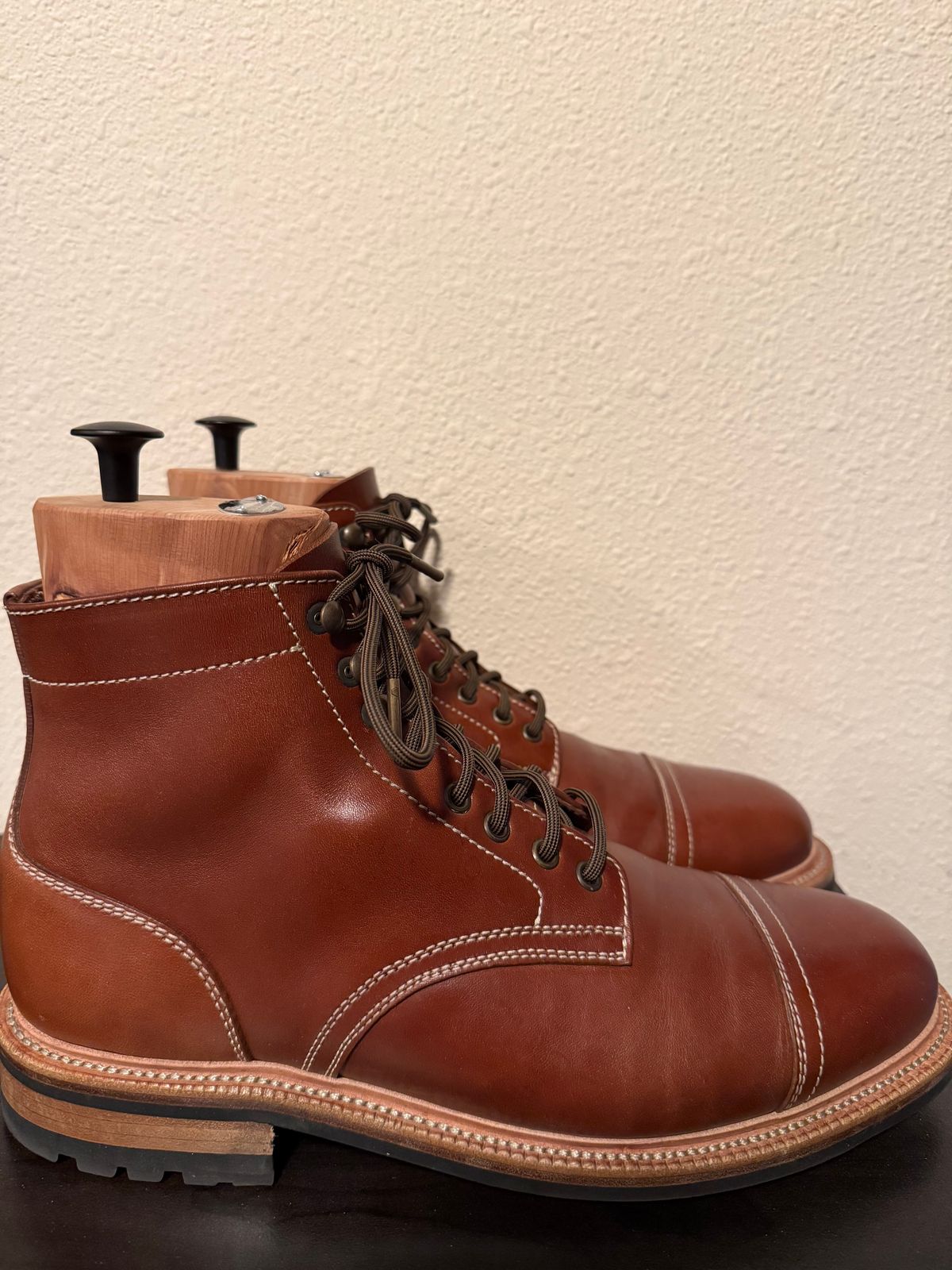 Photo by burrinboots on February 3, 2026 of the Parkhurst The Richmond in Maryam Bruciato TPR Horsebutt.