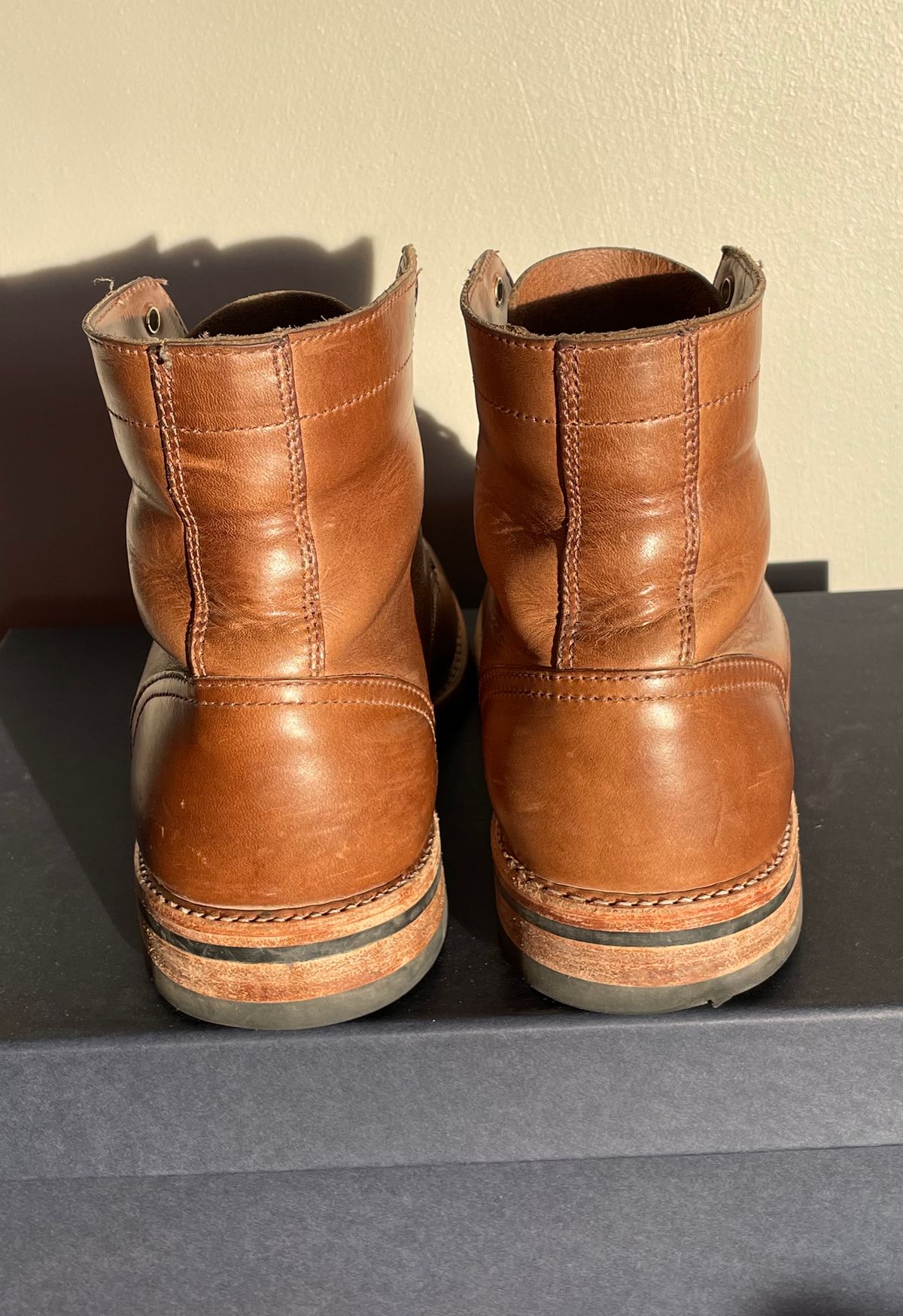Photo by SharkBaitHooHaHA on November 5, 2023 of the Oak Street Bootmakers Trench Boot in Horween Natural Chromexcel.