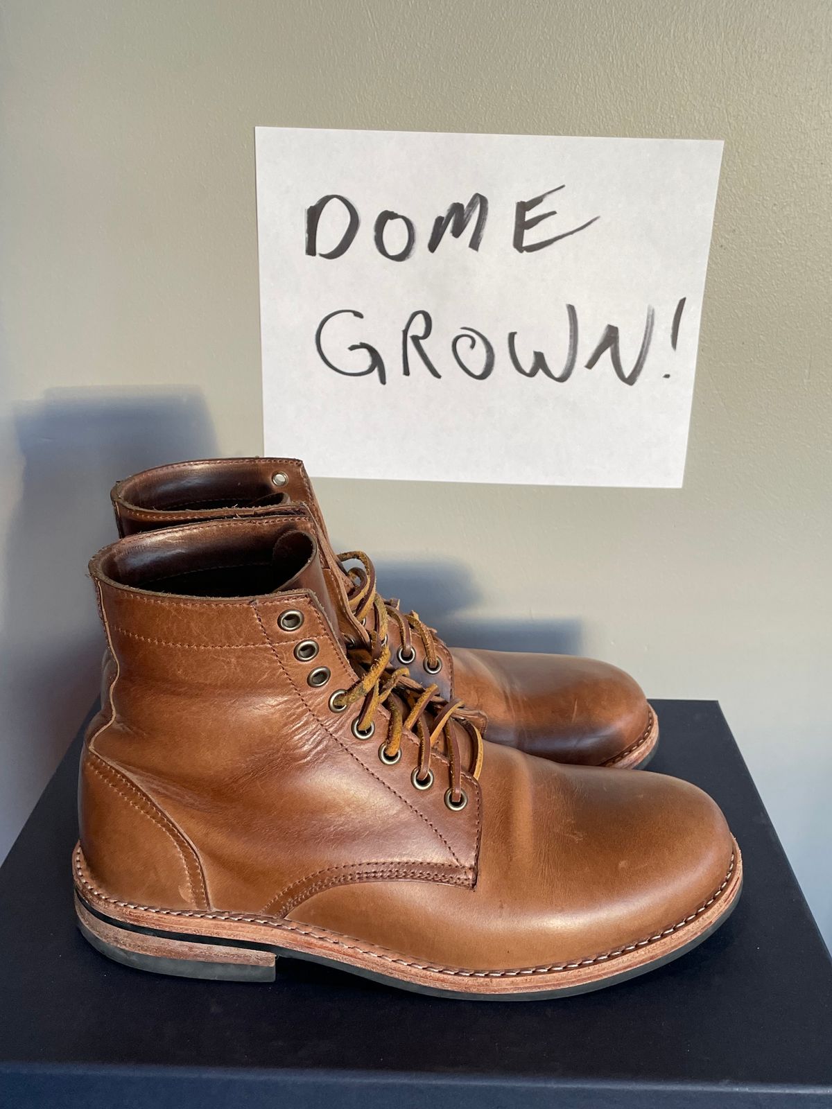 Photo by SharkBaitHooHaHA on November 5, 2023 of the Oak Street Bootmakers Trench Boot in Horween Natural Chromexcel.