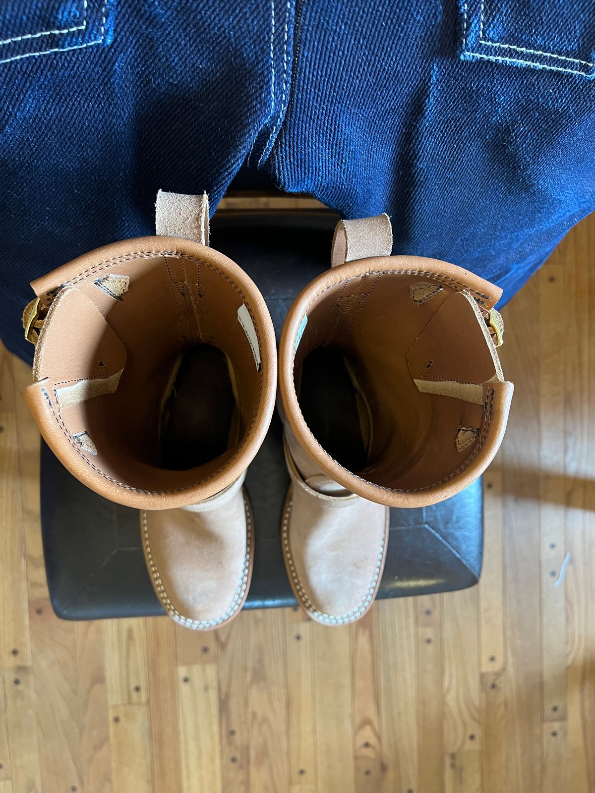 Photo by Ferachi on November 1, 2025 of the Nicks Brakeman in Seidel 1964 Tan Roughout.