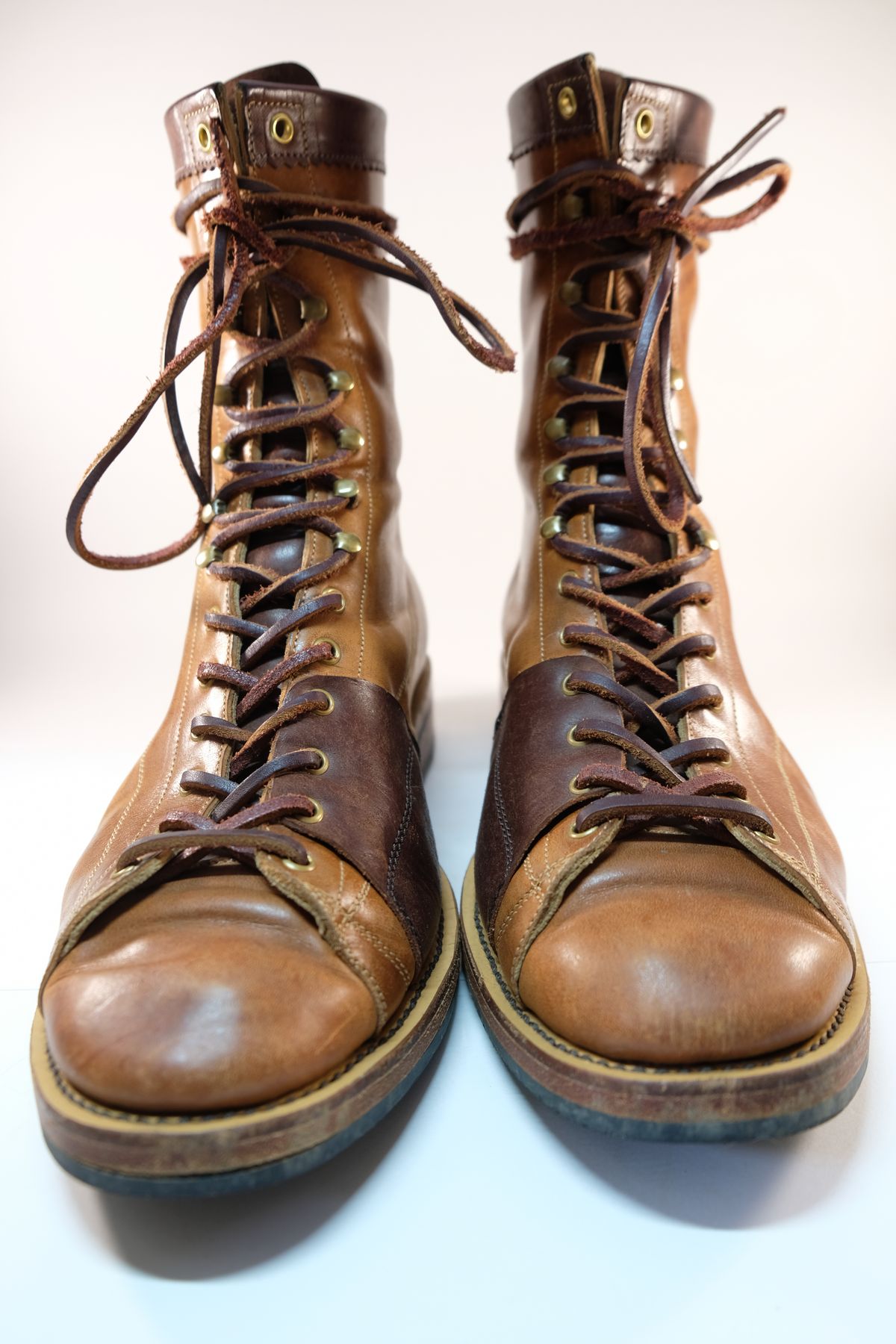 Photo by morosoleatherworks on January 5, 2024 of the Sagara Cordmaster in Conceria Cloe Superlux Horsebutt.