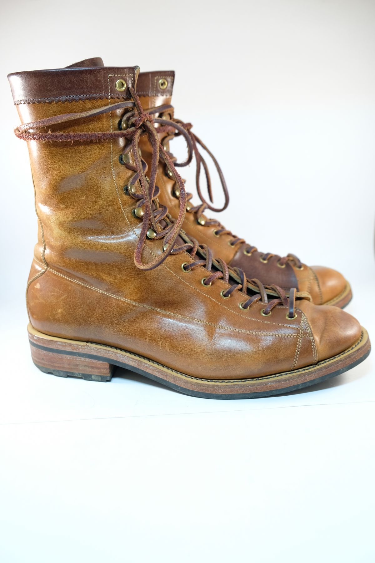 Photo by morosoleatherworks on January 5, 2024 of the Sagara Cordmaster in Conceria Cloe Superlux Horsebutt.