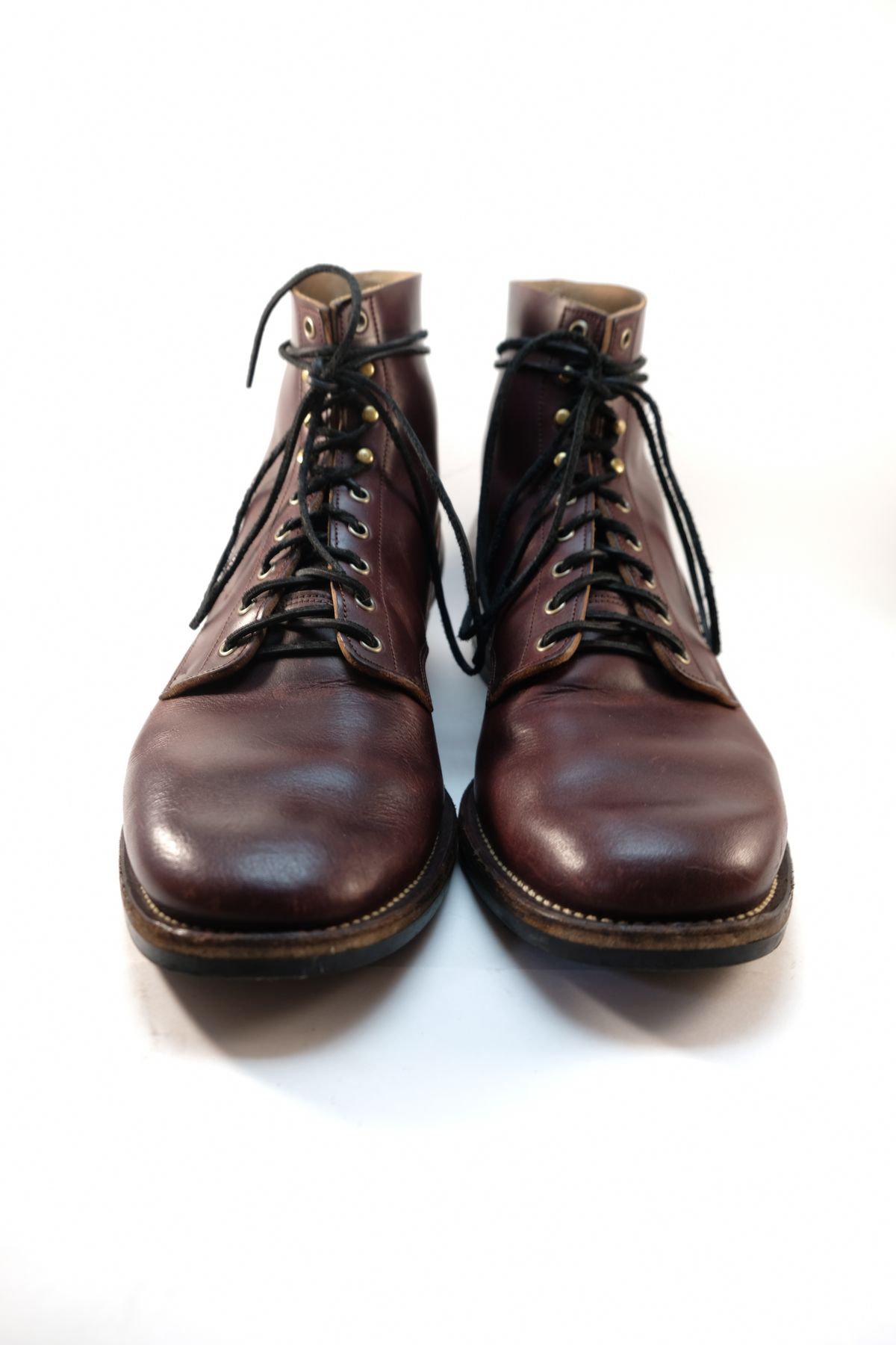 Photo by morosoleatherworks on February 5, 2026 of the NF Bootmaker Fritz Boot in Wickett & Craig Burgundy Burnt Harness.