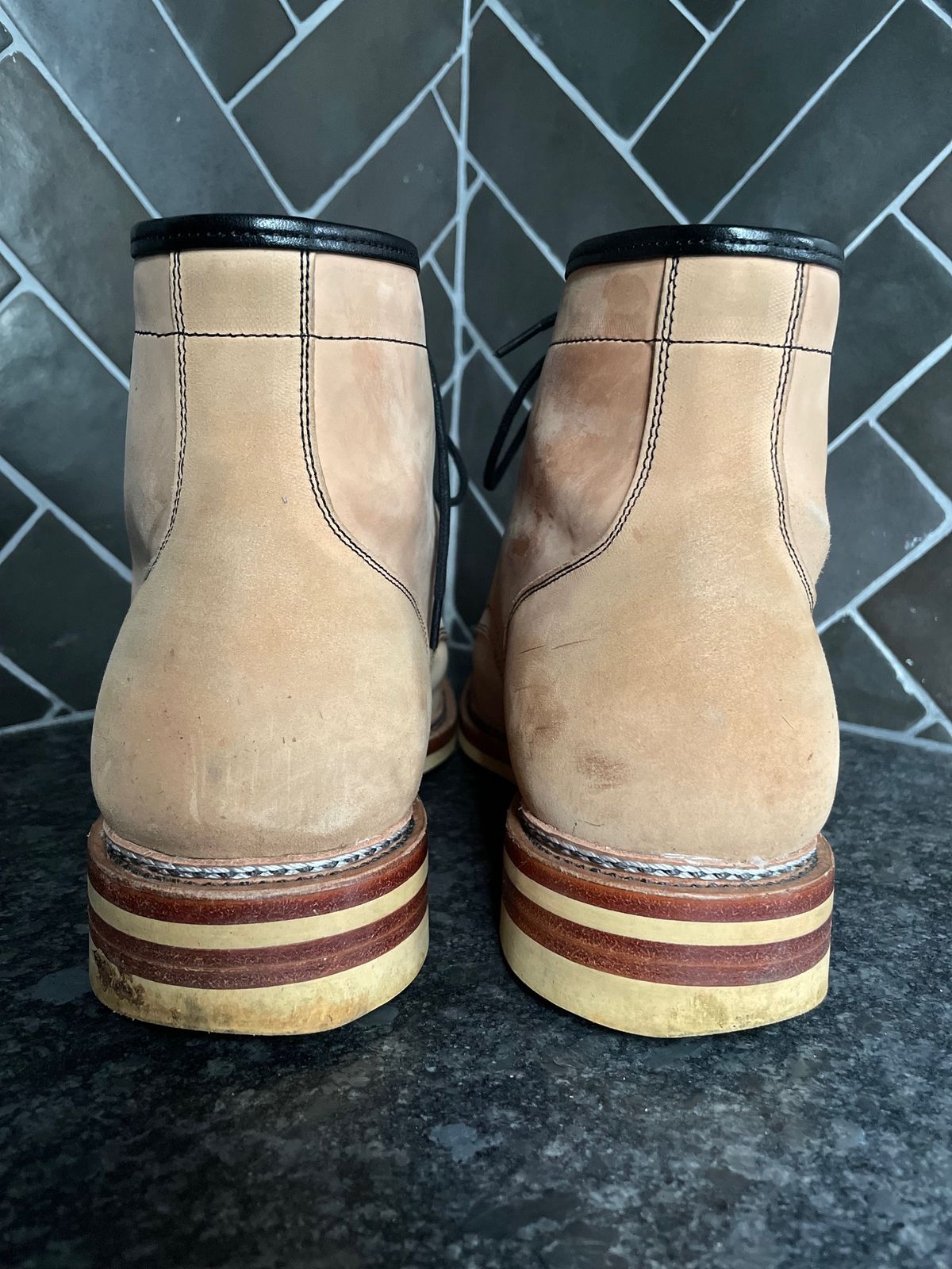 Photo by morosoleatherworks on January 5, 2023 of the Tahura Captoelari in Conceria Cloe Crust Shell Cordovan.