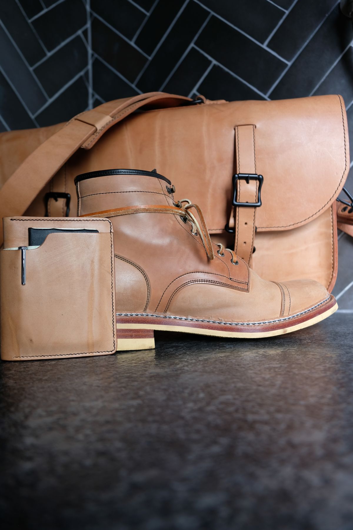 Photo by morosoleatherworks on February 4, 2023 of the Tahura Captoelari in Conceria Cloe Crust Shell Cordovan.