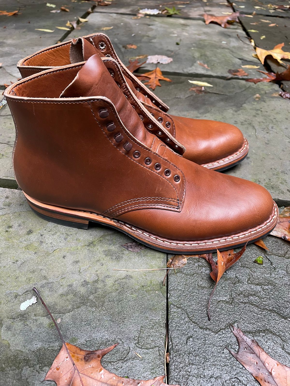 Photo by shaking.boots on October 5, 2022 of the White's Stevens (Plain Toe) in Horween British Tan Chromexcel.