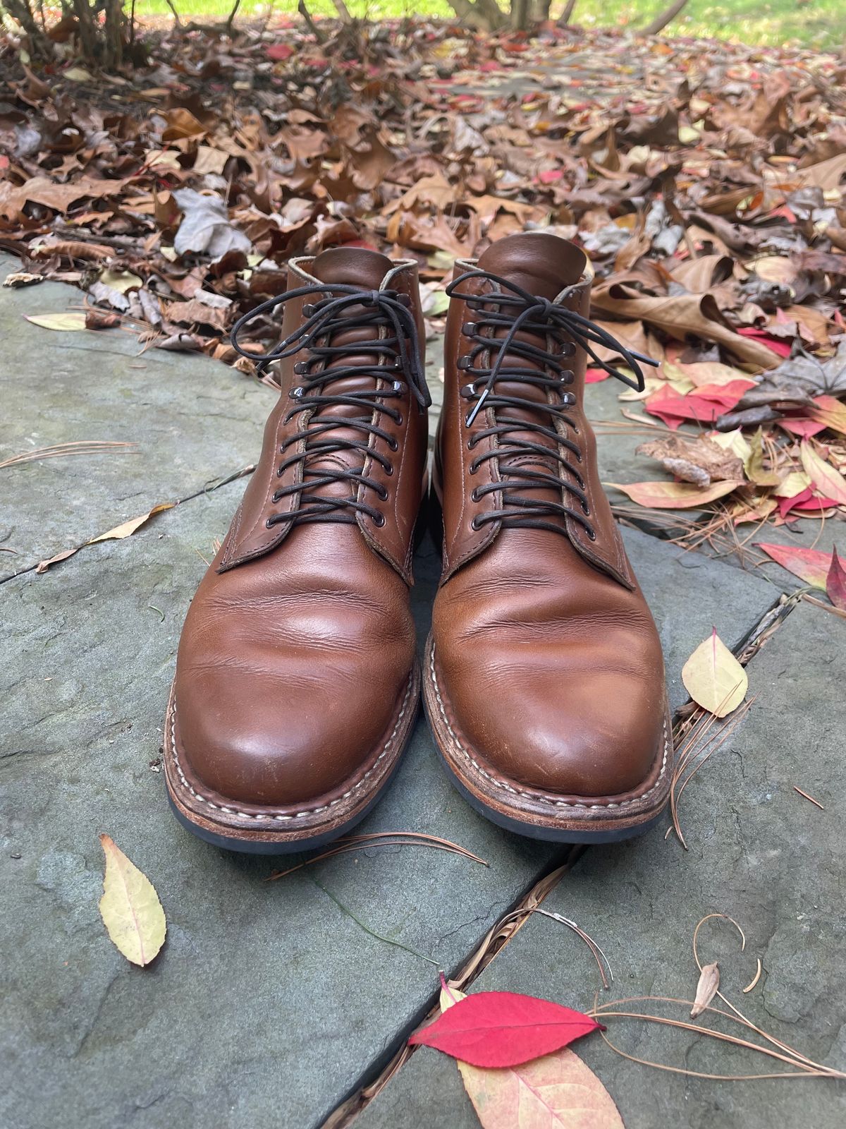 Photo by shaking.boots on December 5, 2022 of the White's Stevens (Plain Toe) in Horween British Tan Chromexcel.