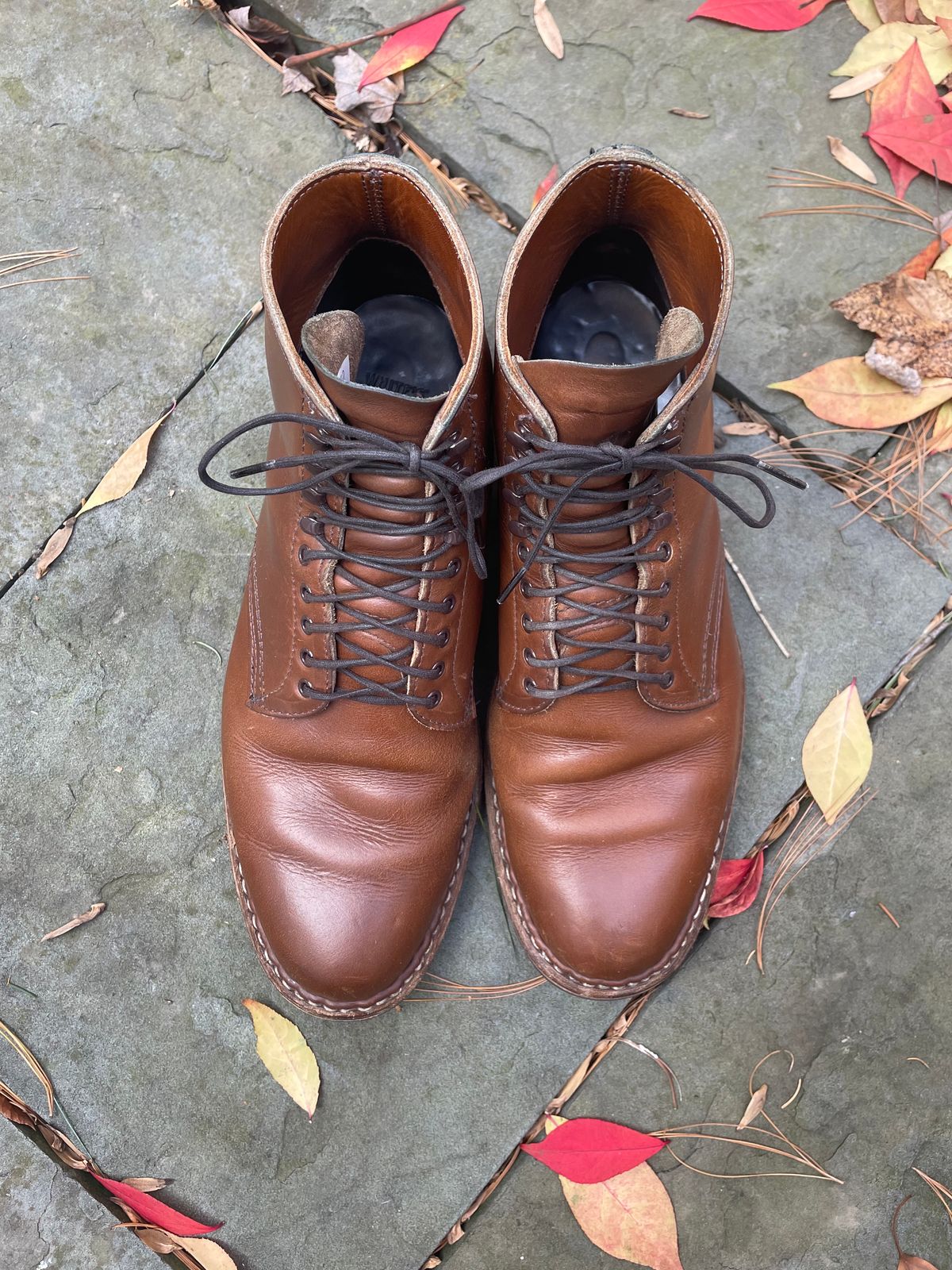Photo by shaking.boots on December 5, 2022 of the White's Stevens (Plain Toe) in Horween British Tan Chromexcel.