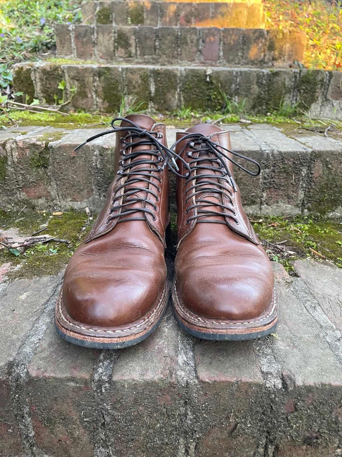 Photo by shaking.boots on April 3, 2023 of the White's Stevens (Plain Toe) in Horween British Tan Chromexcel.