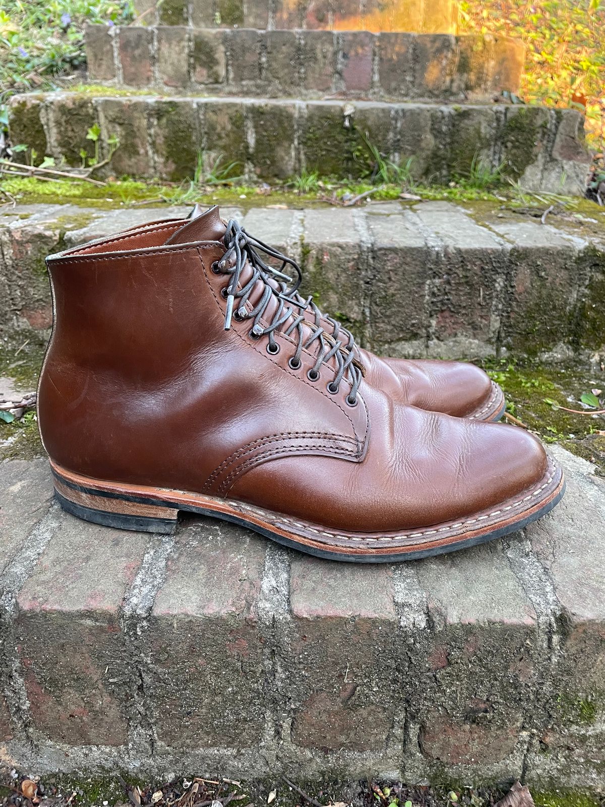 Photo by shaking.boots on April 3, 2023 of the White's Stevens (Plain Toe) in Horween British Tan Chromexcel.