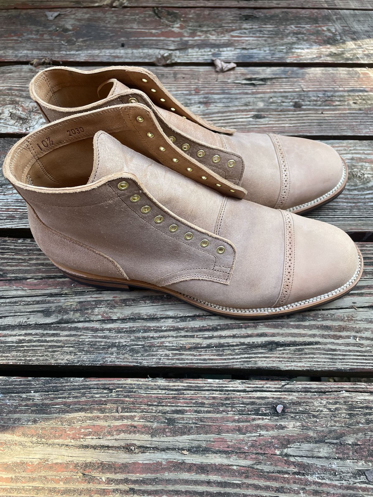 Photo by shaking.boots on September 30, 2021 of the Viberg Service Boot BCT in Unknown Material.