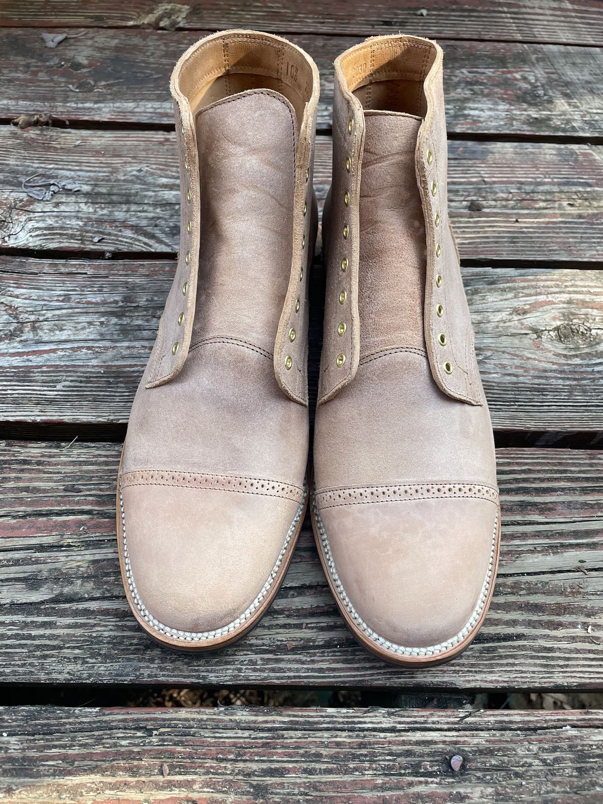 Photo by shaking.boots on September 30, 2021 of the Viberg Service Boot BCT in Unknown Material.