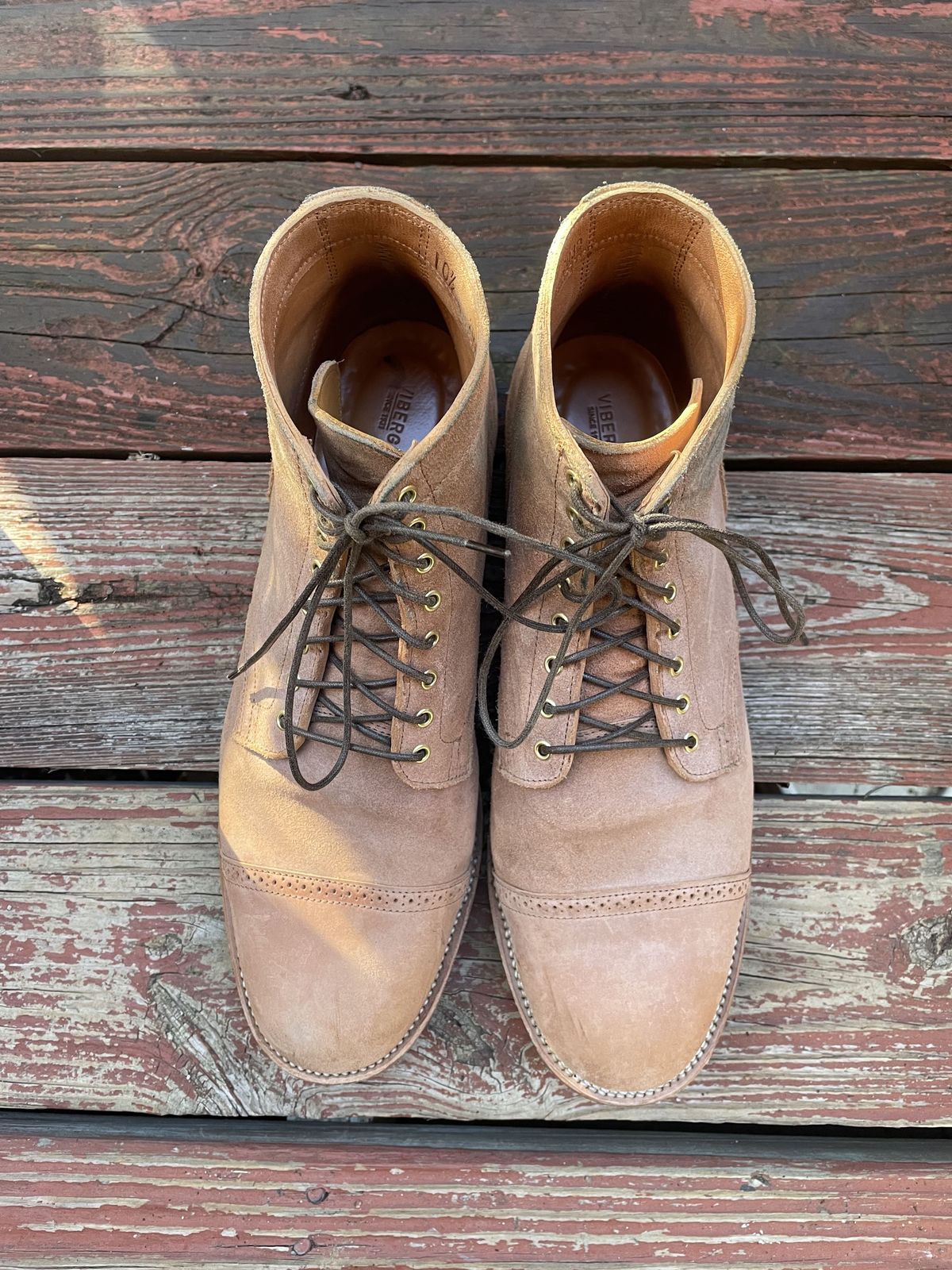 Photo by shaking.boots on November 3, 2021 of the Viberg Service Boot BCT in Unknown Material.