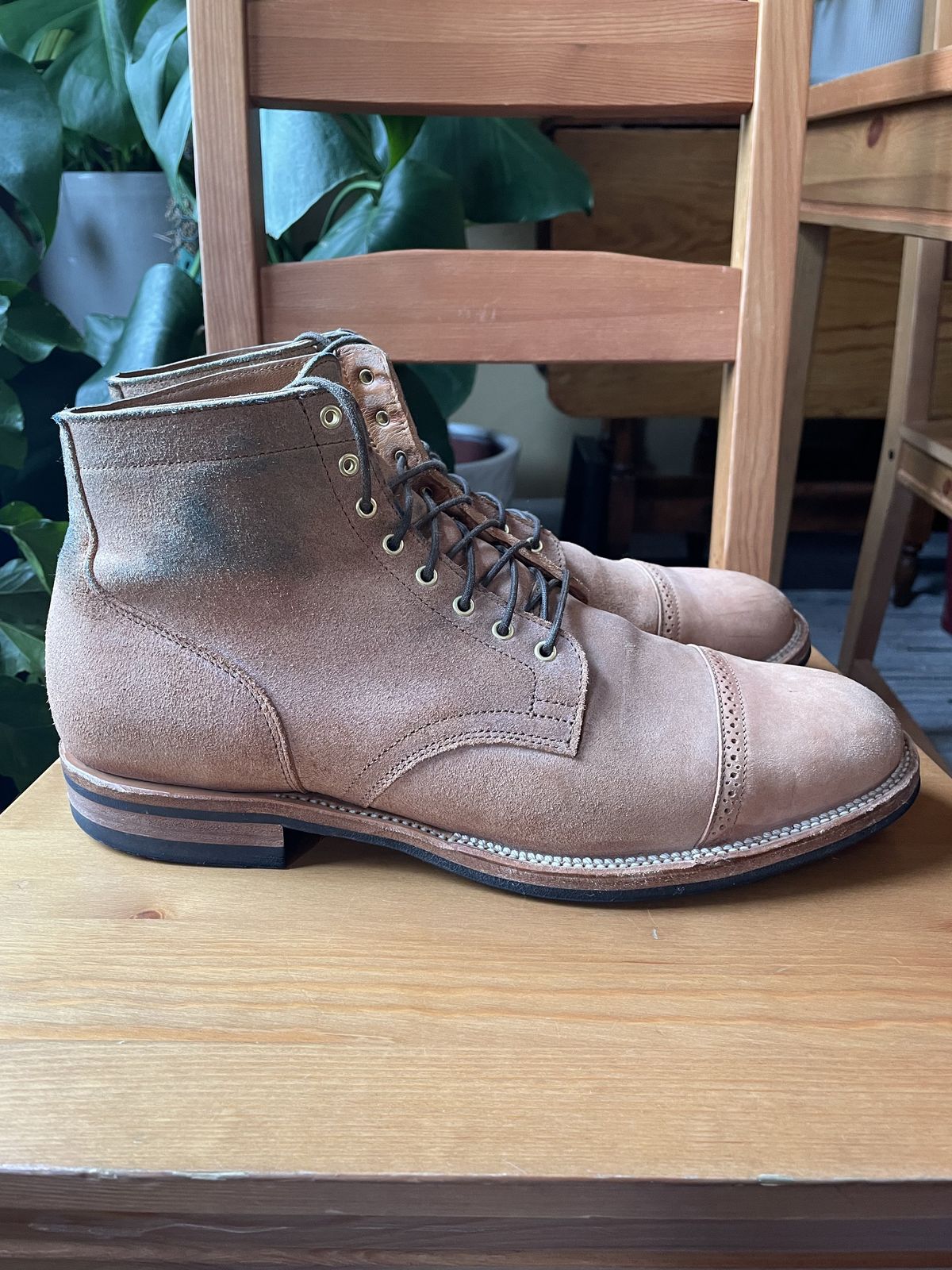 Photo by shaking.boots on January 5, 2022 of the Viberg Service Boot BCT in Unknown Material.