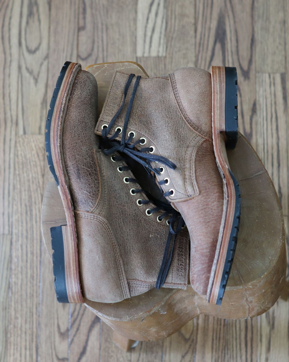 Photo by shaking.boots on October 3, 2023 of the White's MP-Sherman Plain Toe in New Rosewood Waxed Elk Unicorn.
