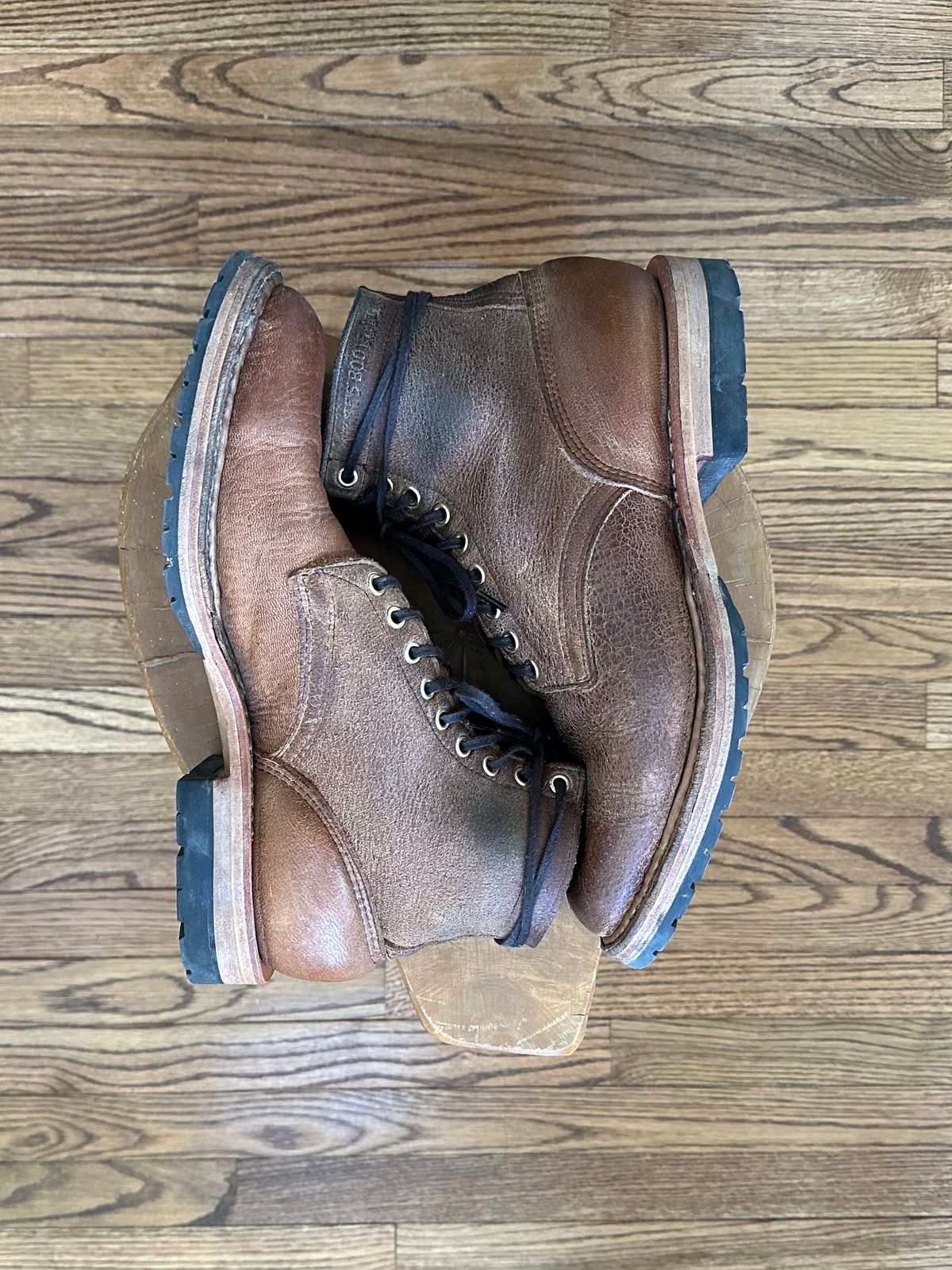 Photo by shaking.boots on February 5, 2024 of the White's MP-Sherman Plain Toe in New Rosewood Waxed Elk Unicorn.