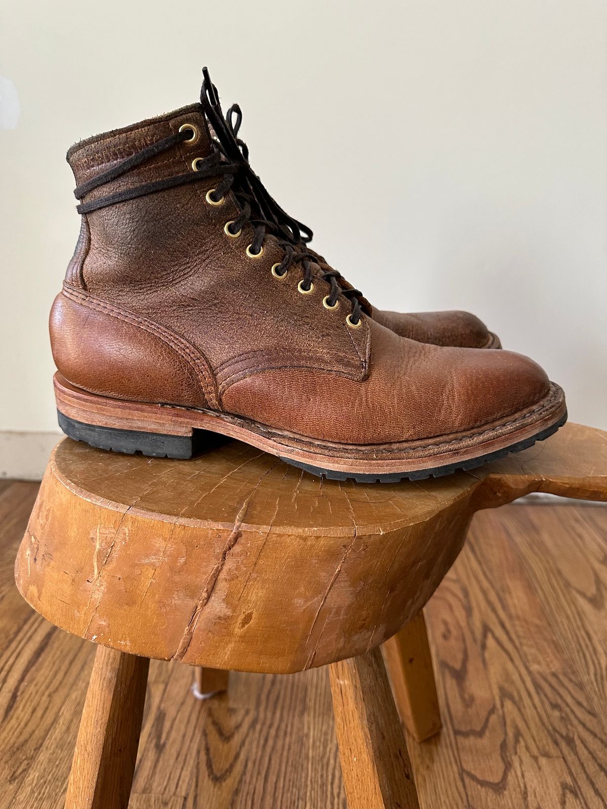 Photo by shaking.boots on February 5, 2024 of the White's MP-Sherman Plain Toe in New Rosewood Waxed Elk Unicorn.