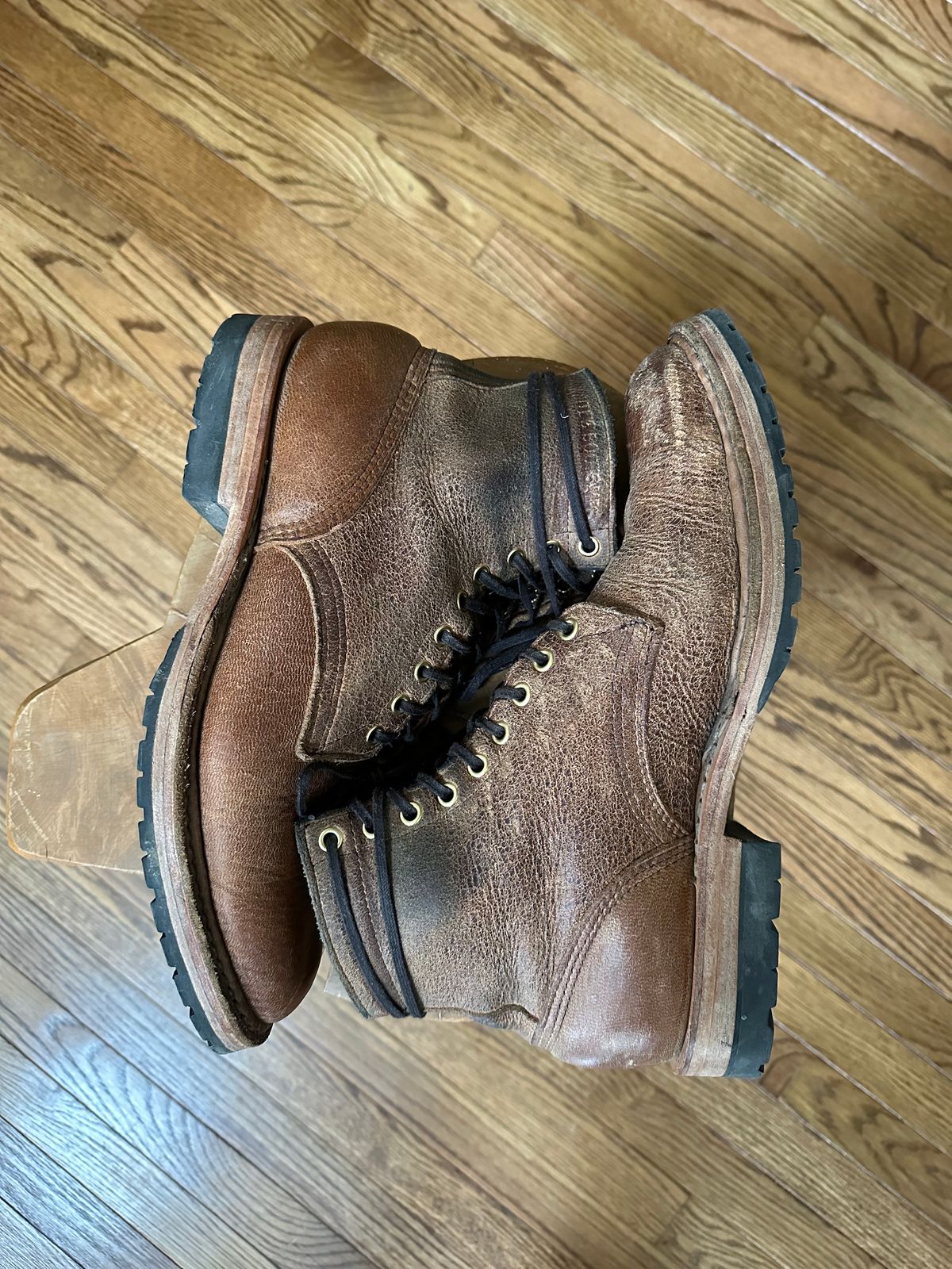 Photo by shaking.boots on March 5, 2024 of the White's MP-Sherman Plain Toe in New Rosewood Waxed Elk Unicorn.