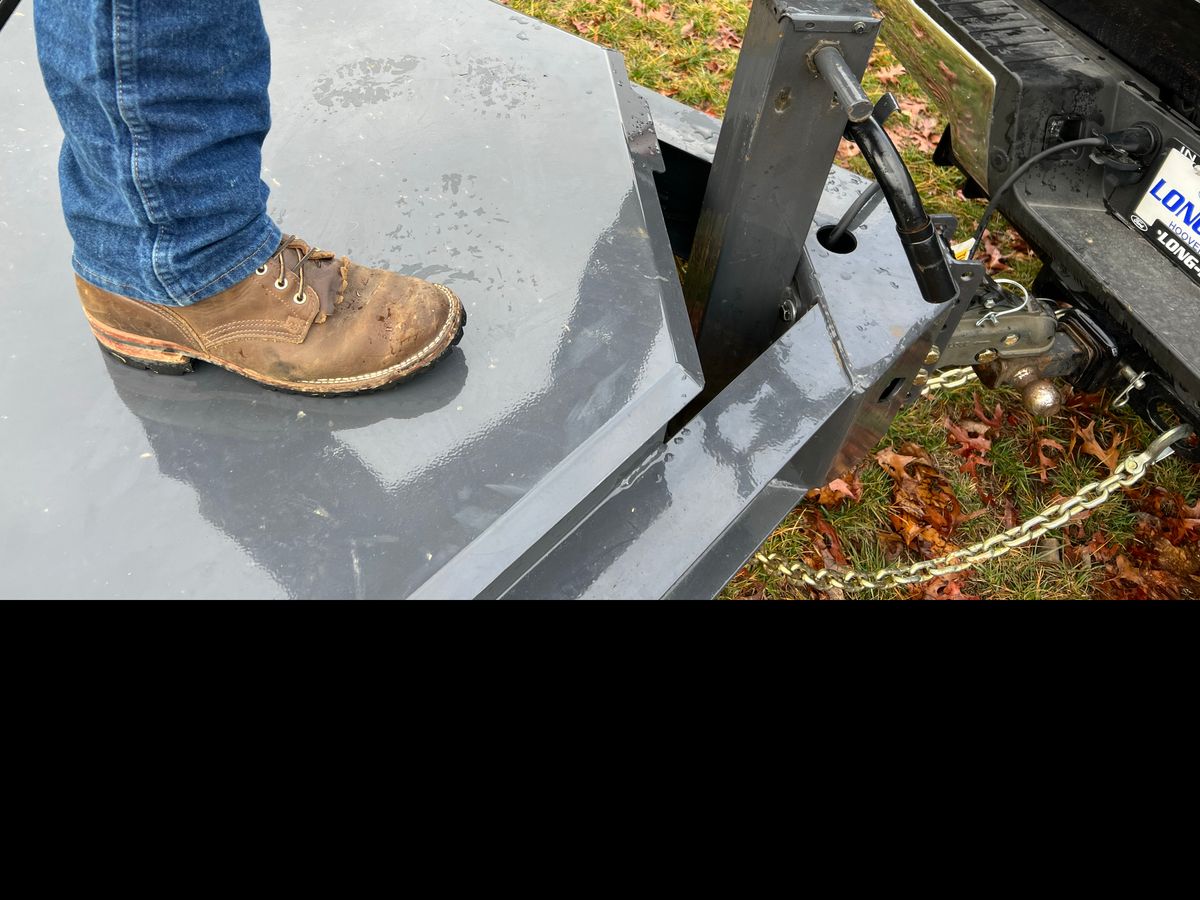 Photo by thechadthebootguy on December 3, 2022 of the Nicks Overlander in Horween Olive Chromexcel.