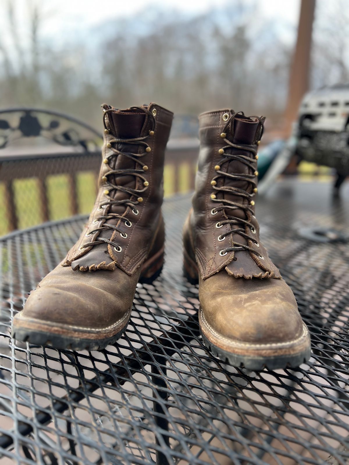 Photo by thechadthebootguy on December 3, 2022 of the Nicks Overlander in Horween Olive Chromexcel.